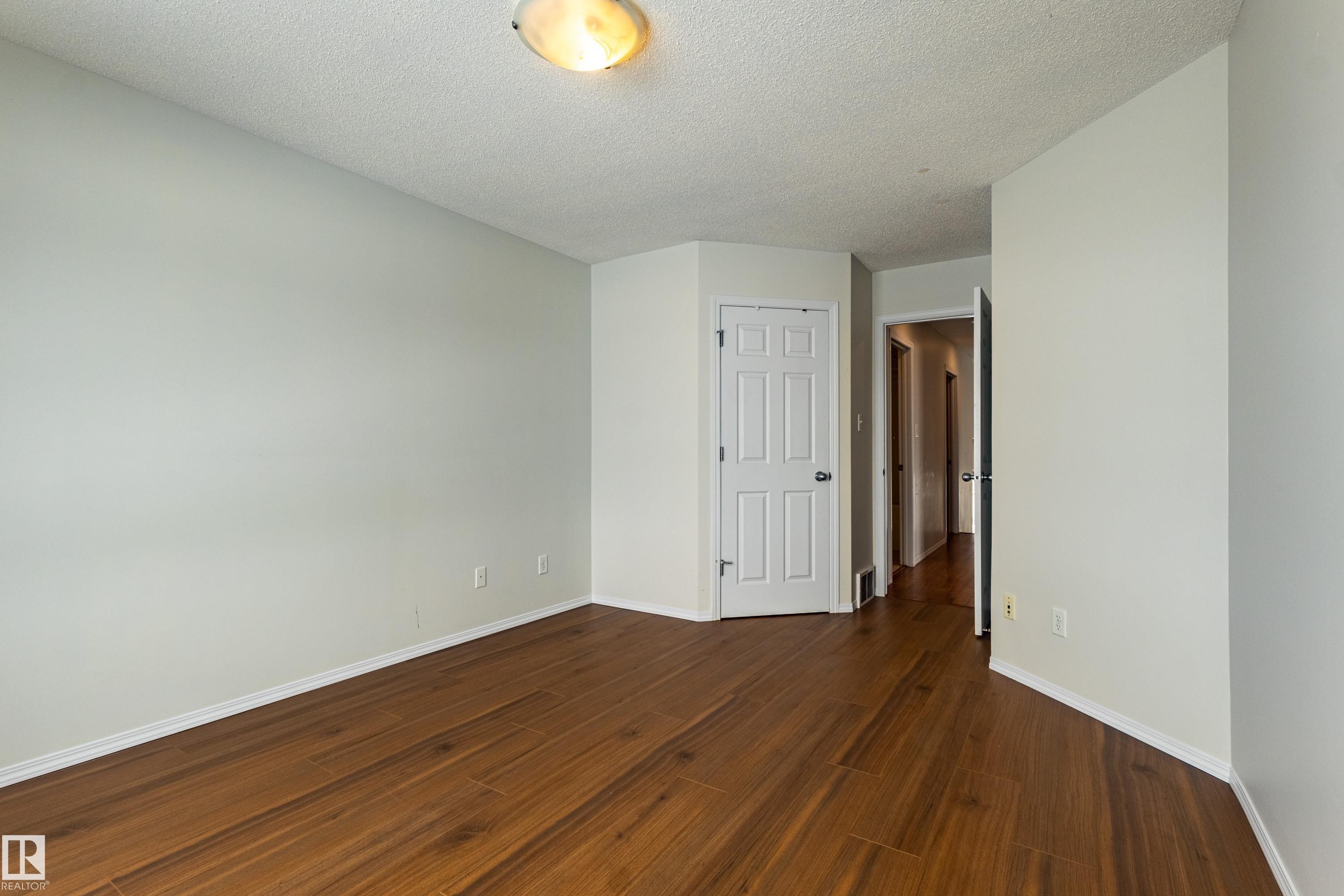21326 61 Avenue, Edmonton, AB - Indoor Photo Showing Other Room