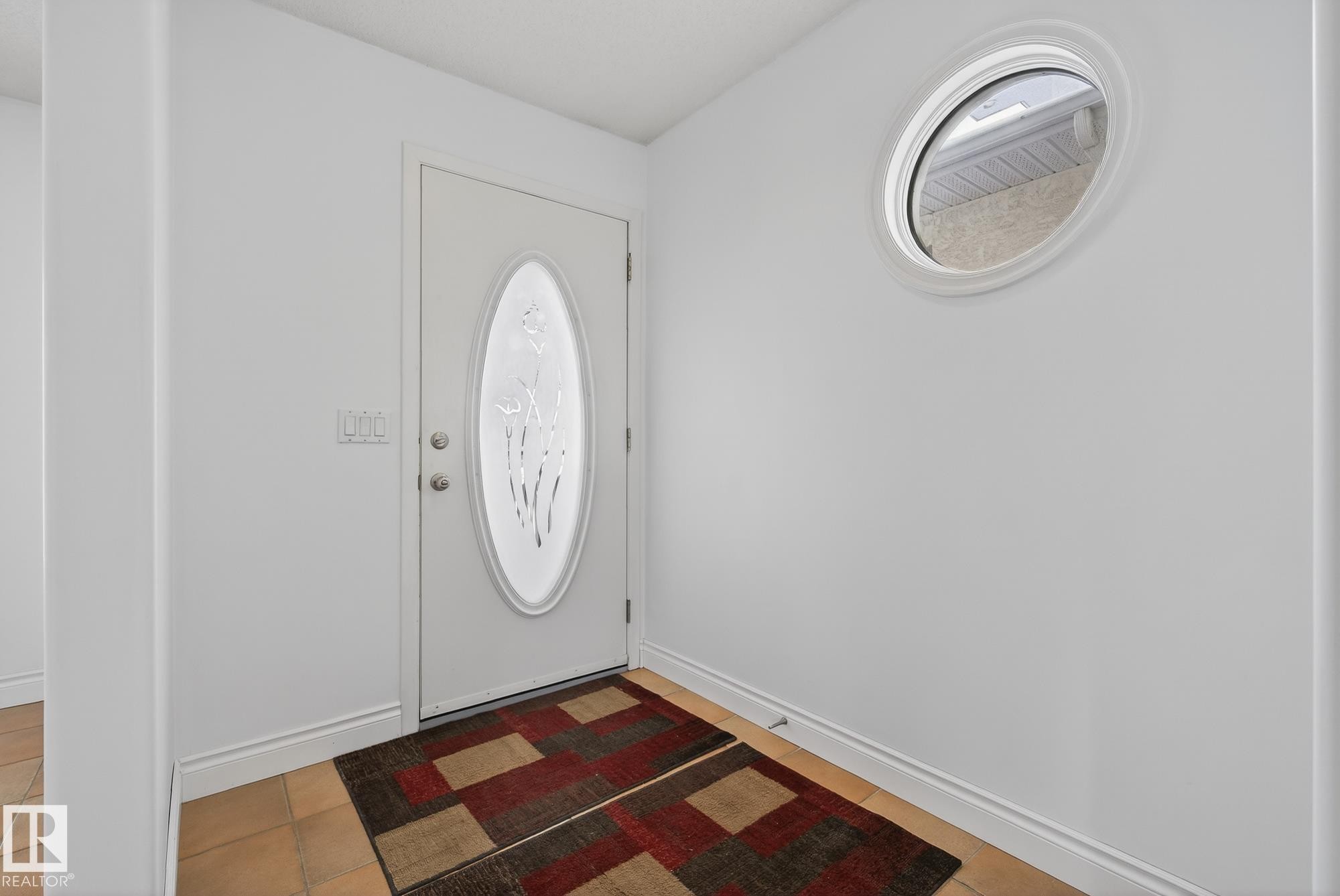 9115 77 Avenue, Edmonton, AB - Indoor Photo Showing Other Room