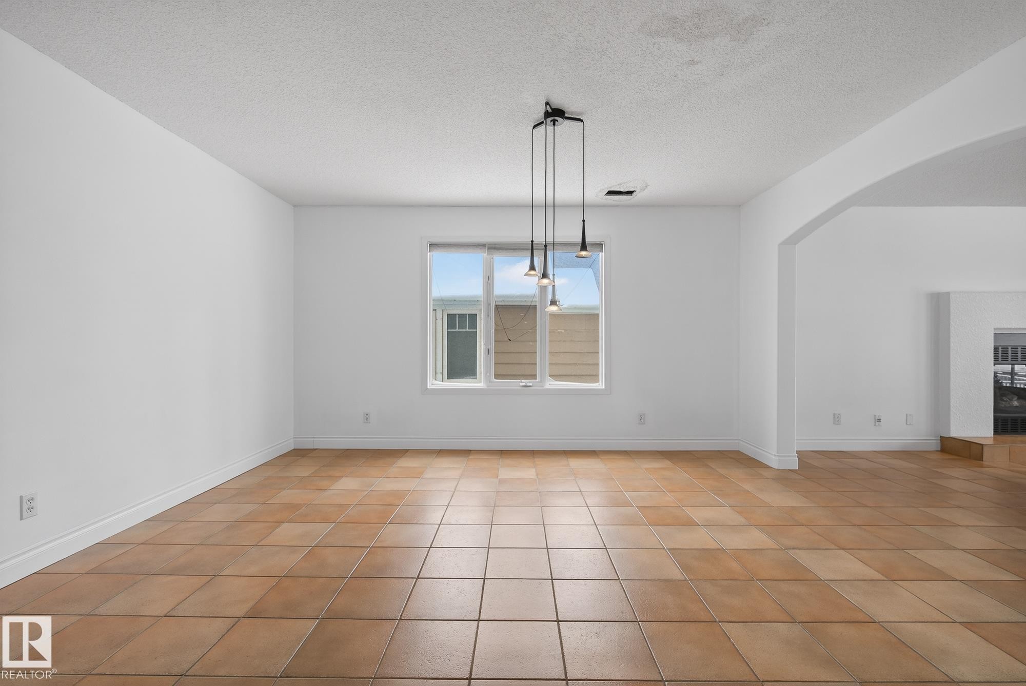 9115 77 Avenue, Edmonton, AB - Indoor Photo Showing Other Room