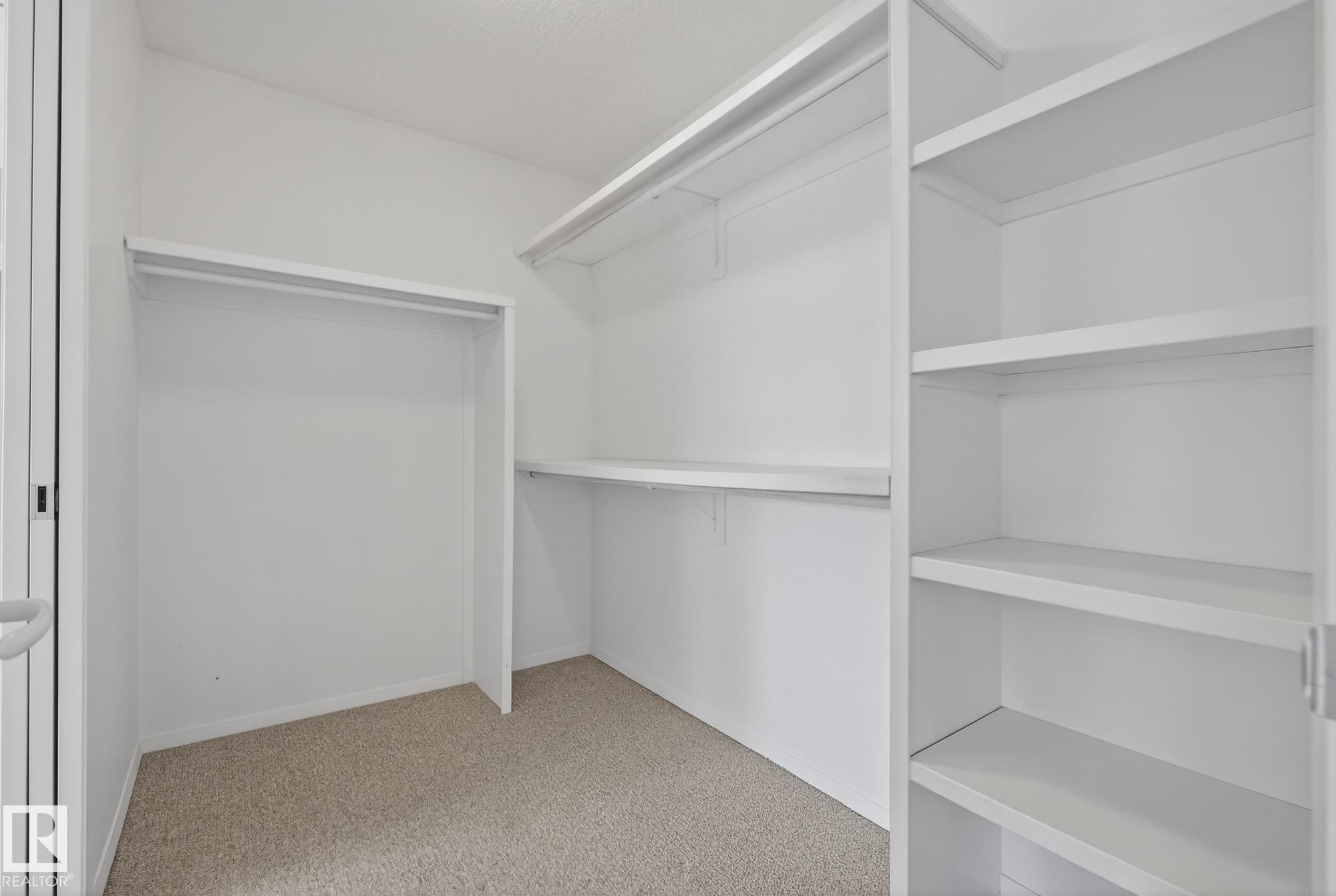 9115 77 Avenue, Edmonton, AB - Indoor With Storage