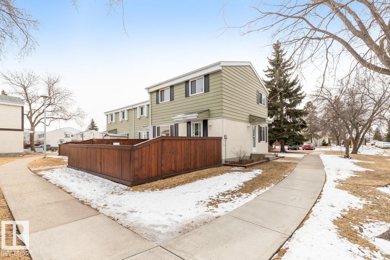 242 Primrose Gardens, Edmonton, AB - Outdoor
