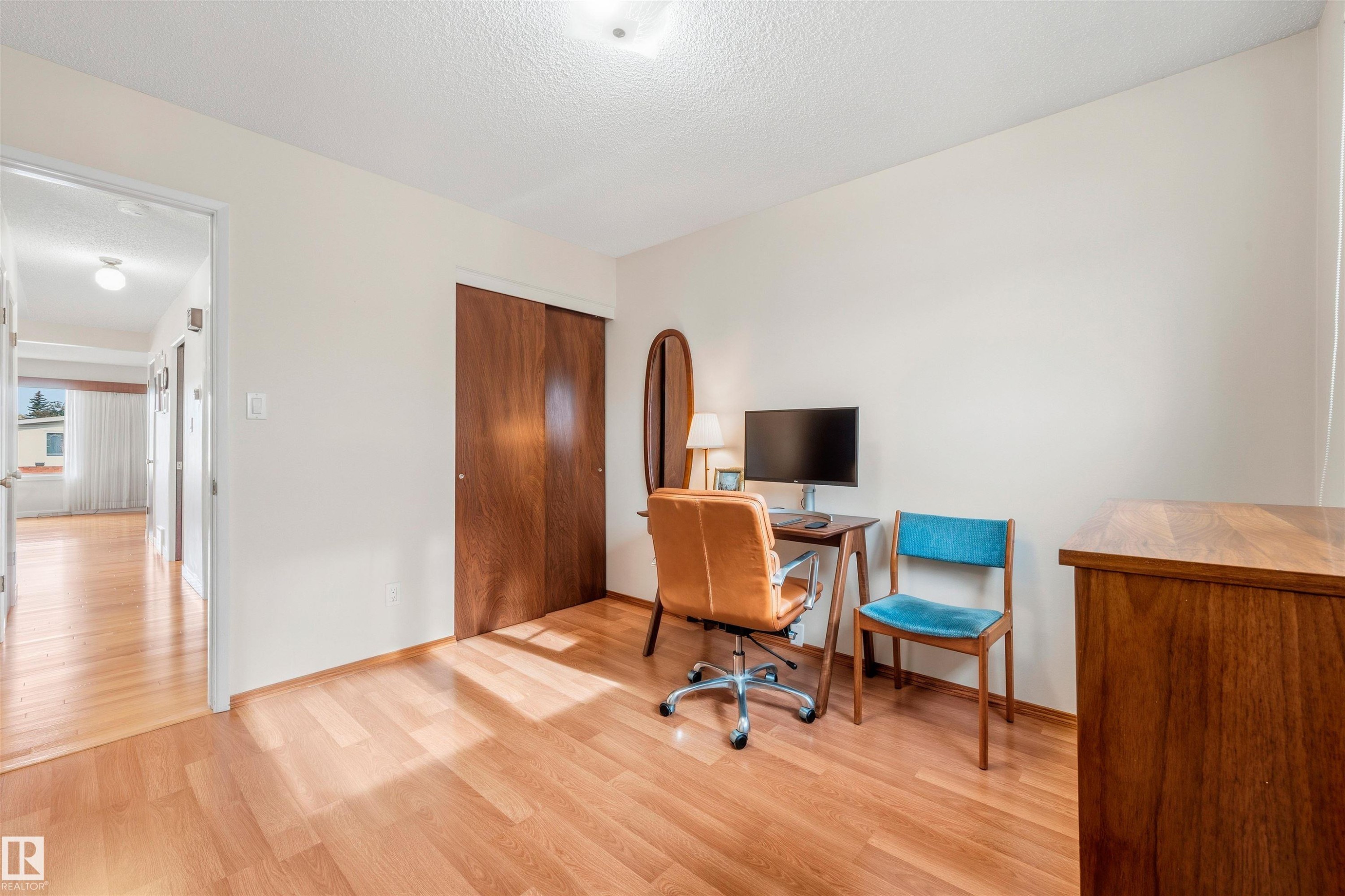 7811 148 Avenue, Edmonton, AB - Indoor Photo Showing Office