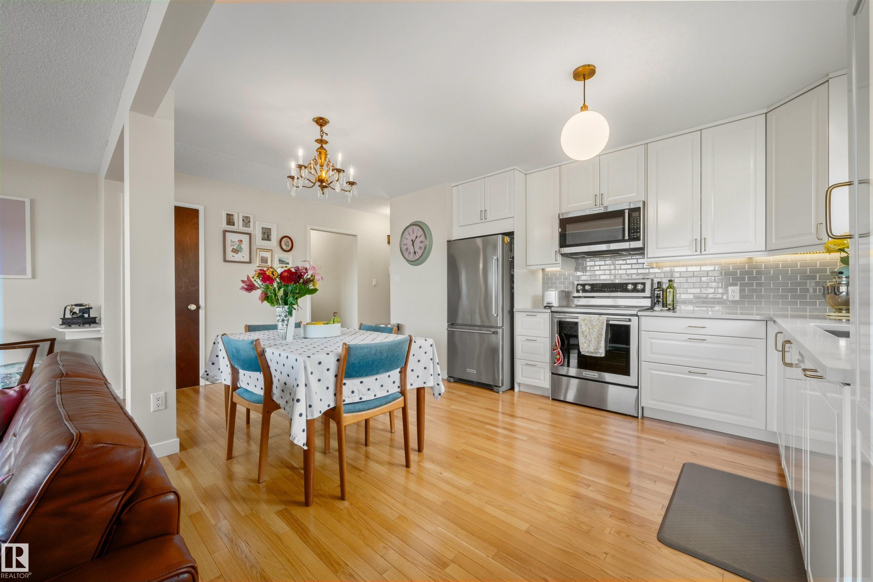7811 148 Avenue, Edmonton, AB - Indoor Photo Showing Other Room