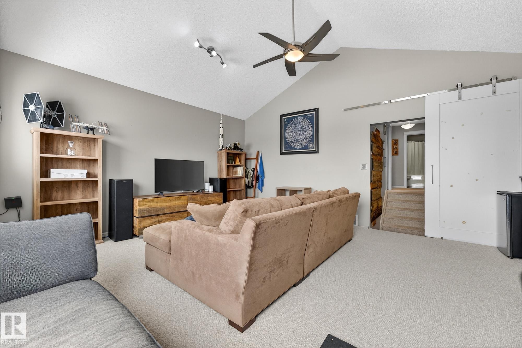 112 Windrose Drive, Leduc, AB - Indoor Photo Showing Other Room