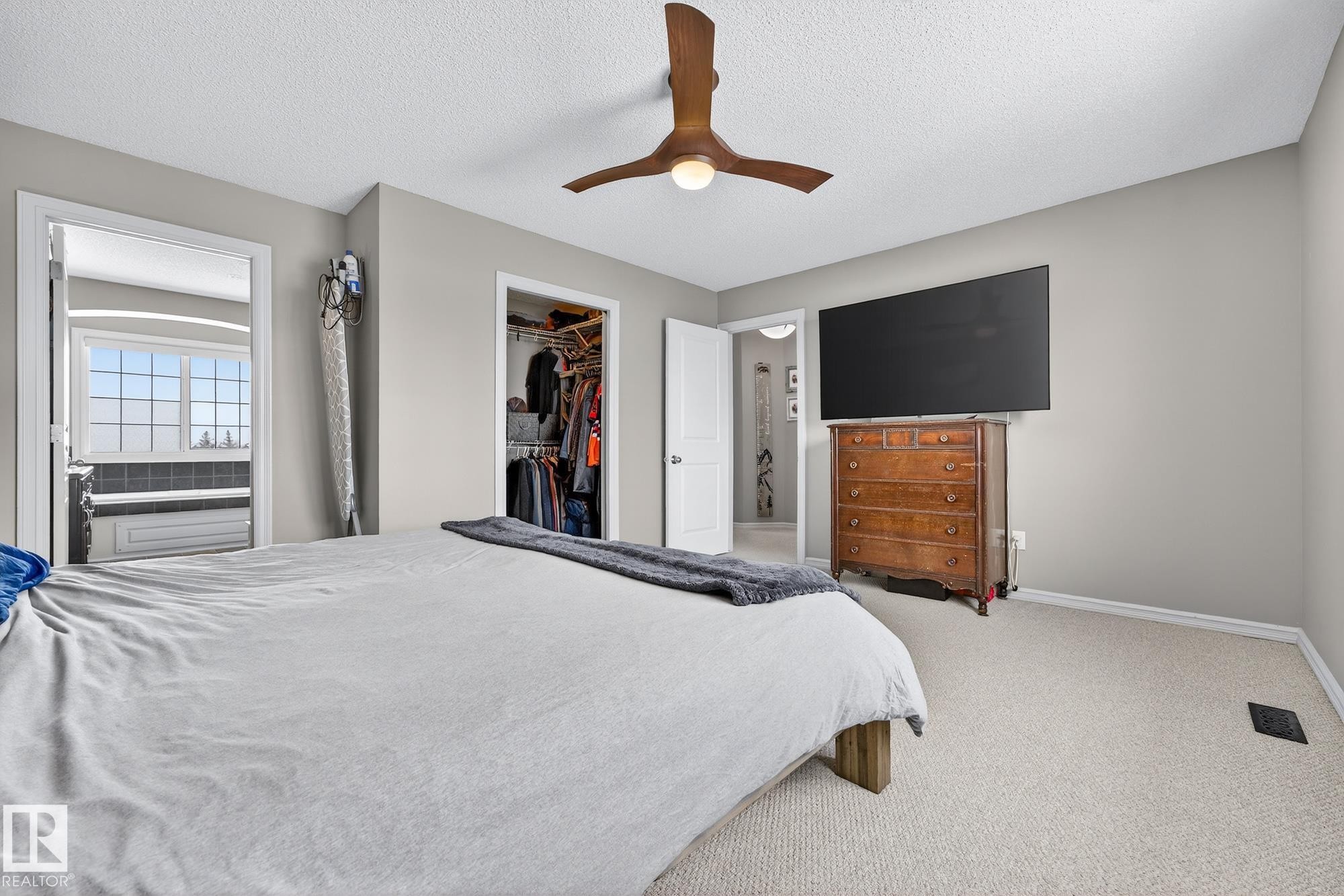 112 Windrose Drive, Leduc, AB - Indoor Photo Showing Bedroom