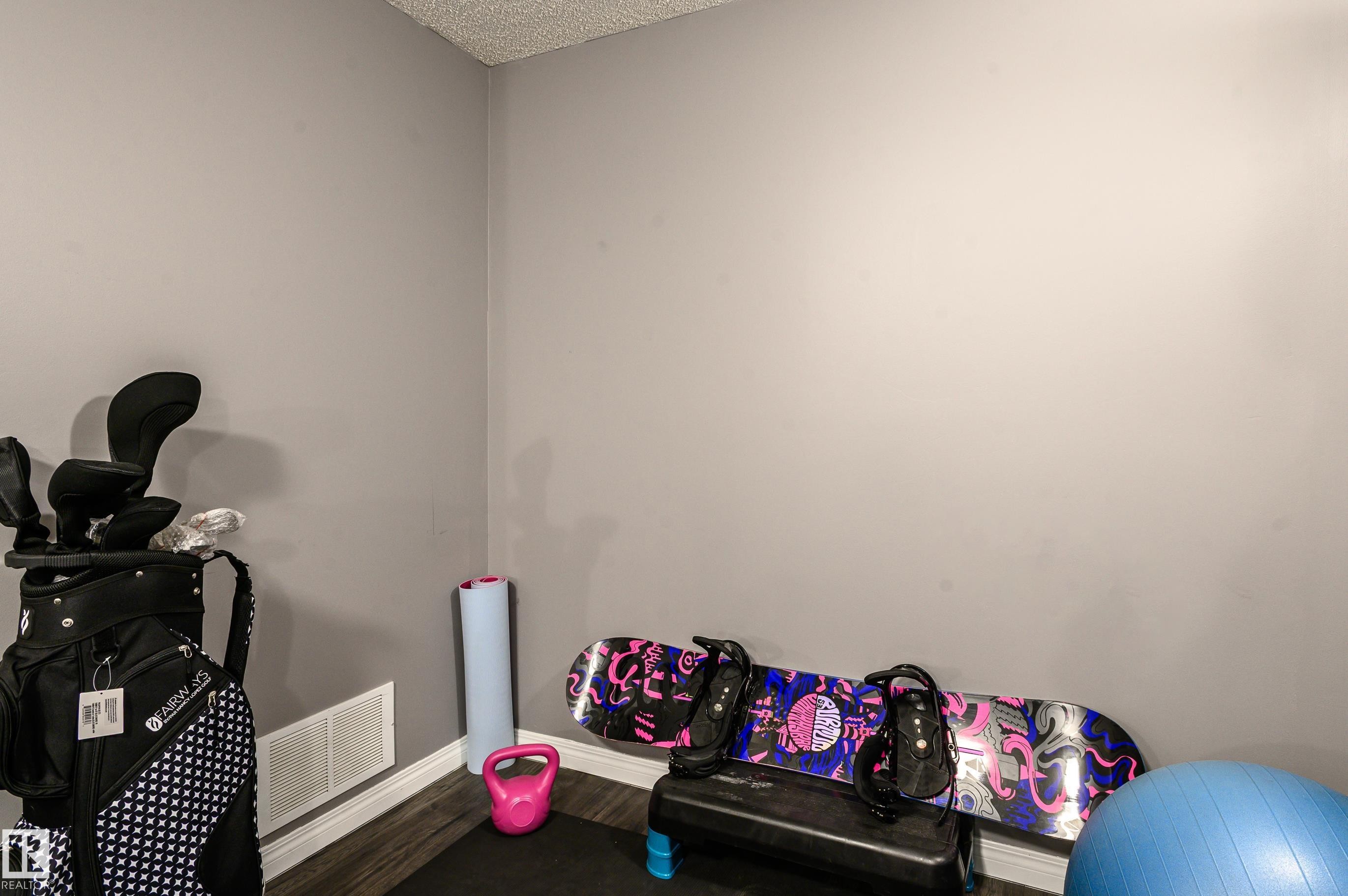 1 30 Levasseur Road, St. Albert, AB - Indoor