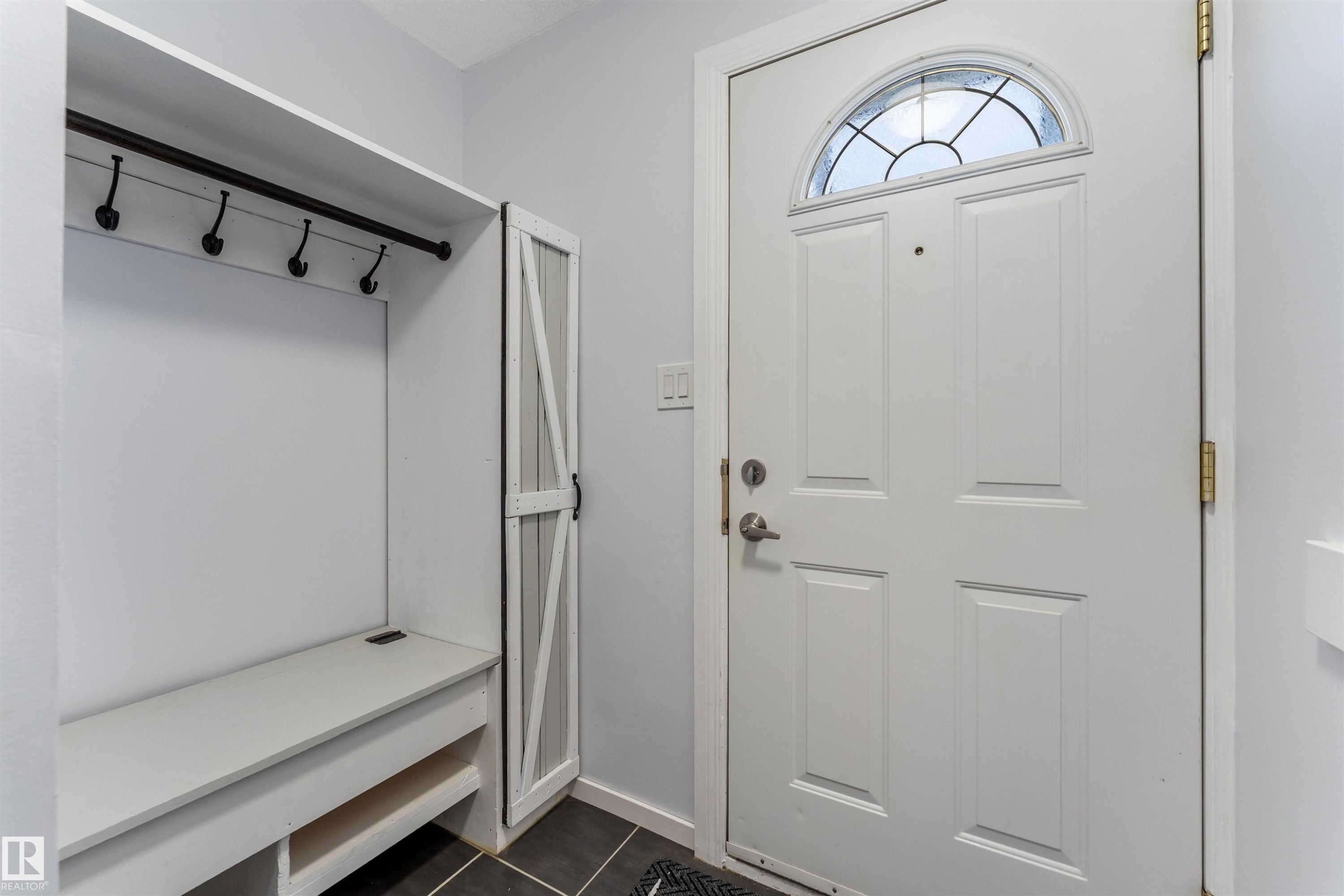 151 Marlborough Place, Edmonton, AB - Indoor Photo Showing Other Room