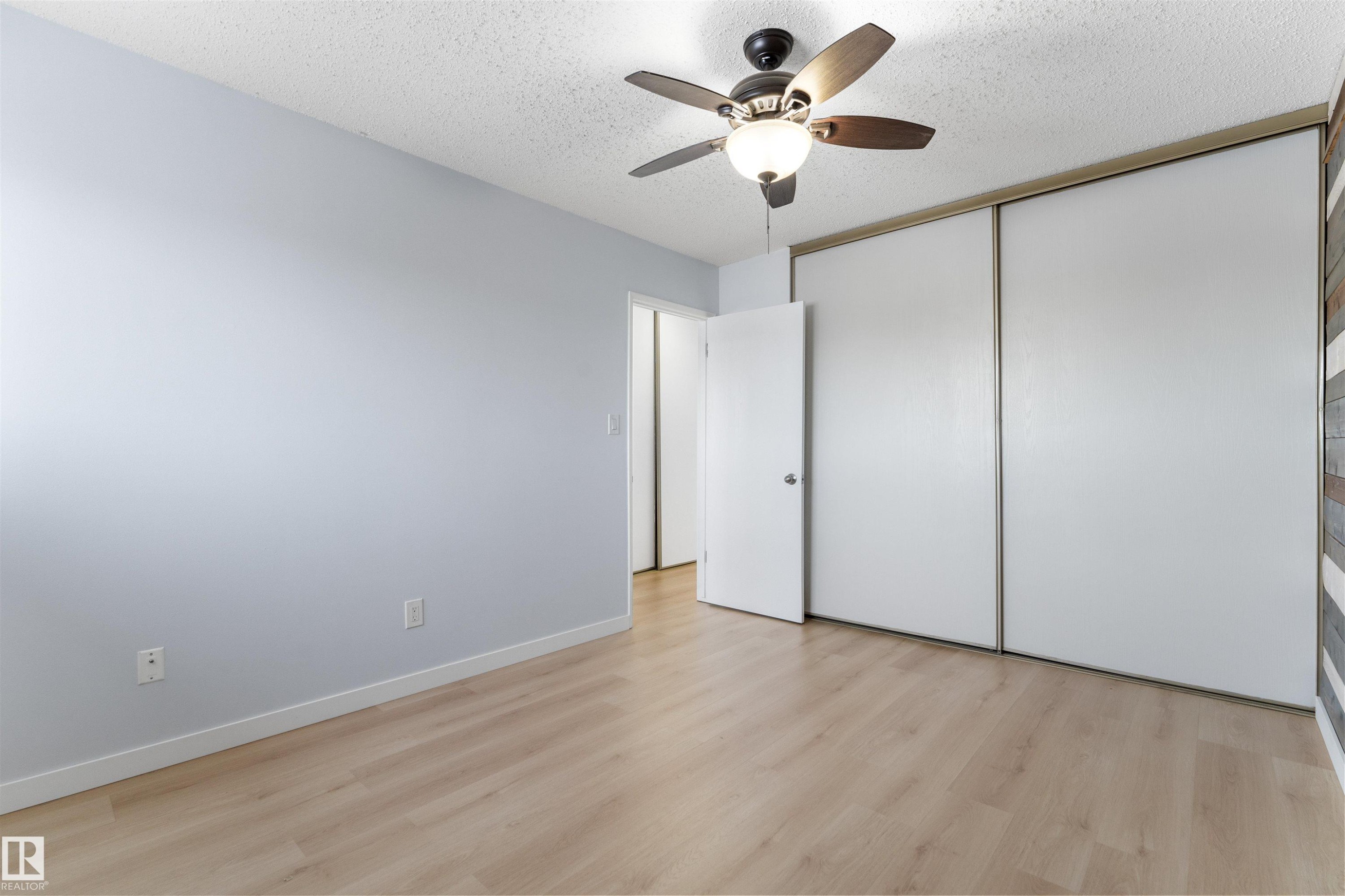151 Marlborough Place, Edmonton, AB - Indoor Photo Showing Other Room