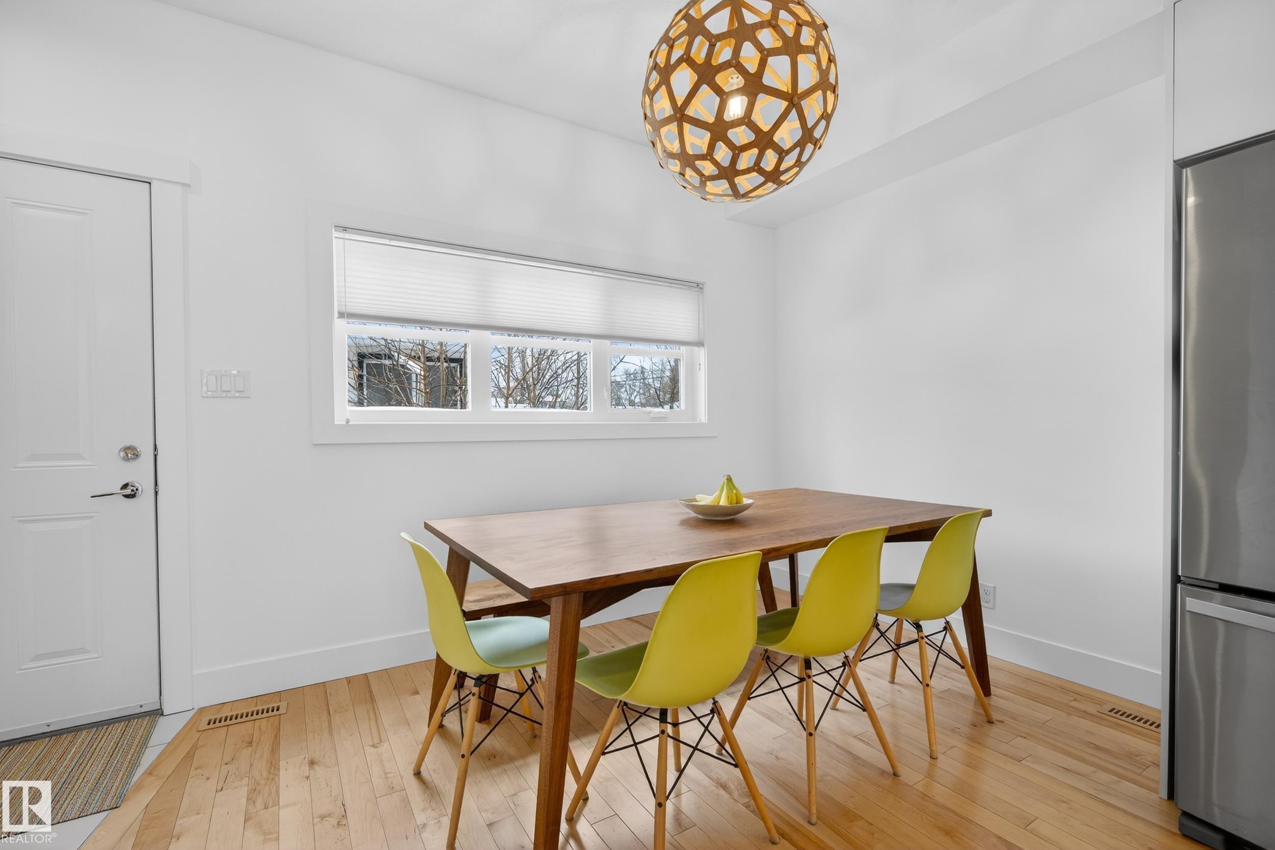 9012 92 Avenue, Edmonton, AB - Indoor Photo Showing Dining Room