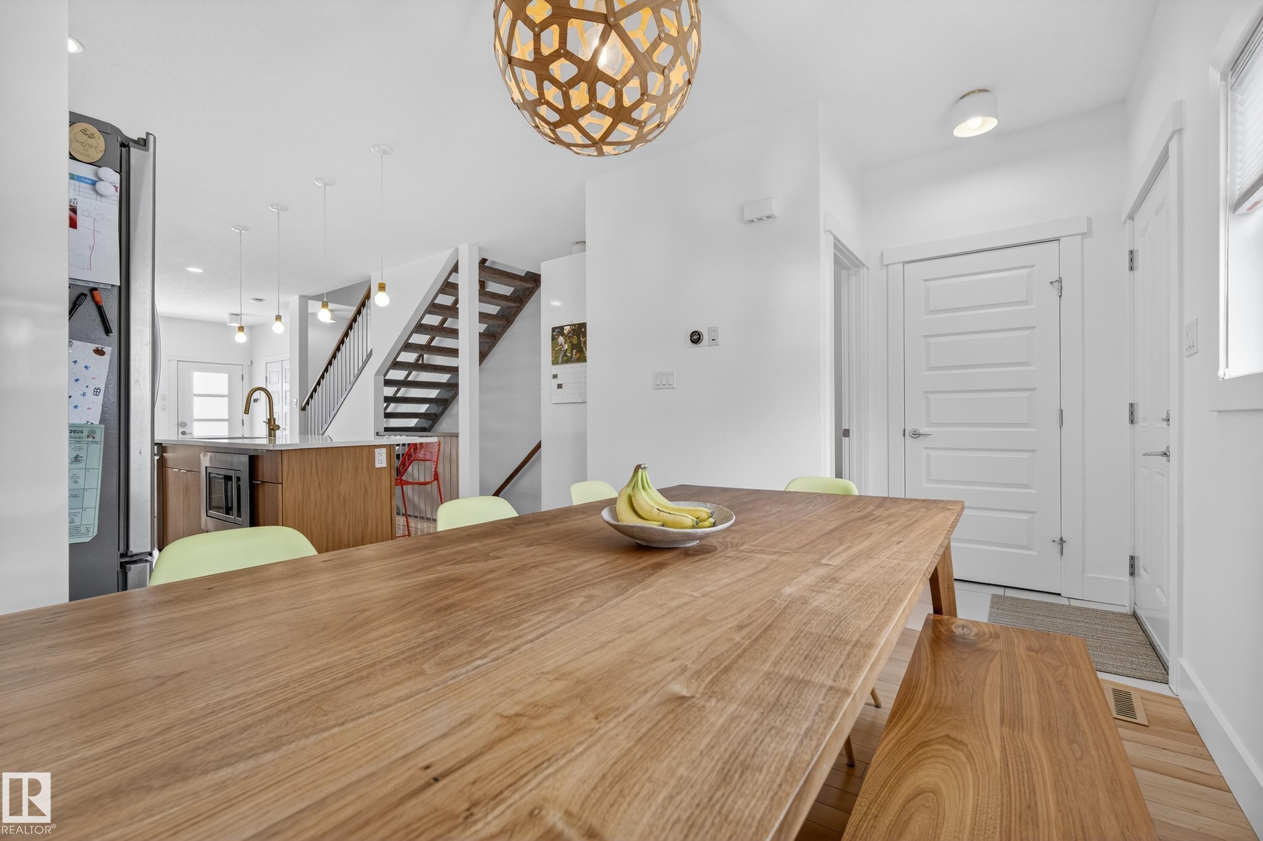 9012 92 Avenue, Edmonton, AB - Indoor Photo Showing Dining Room
