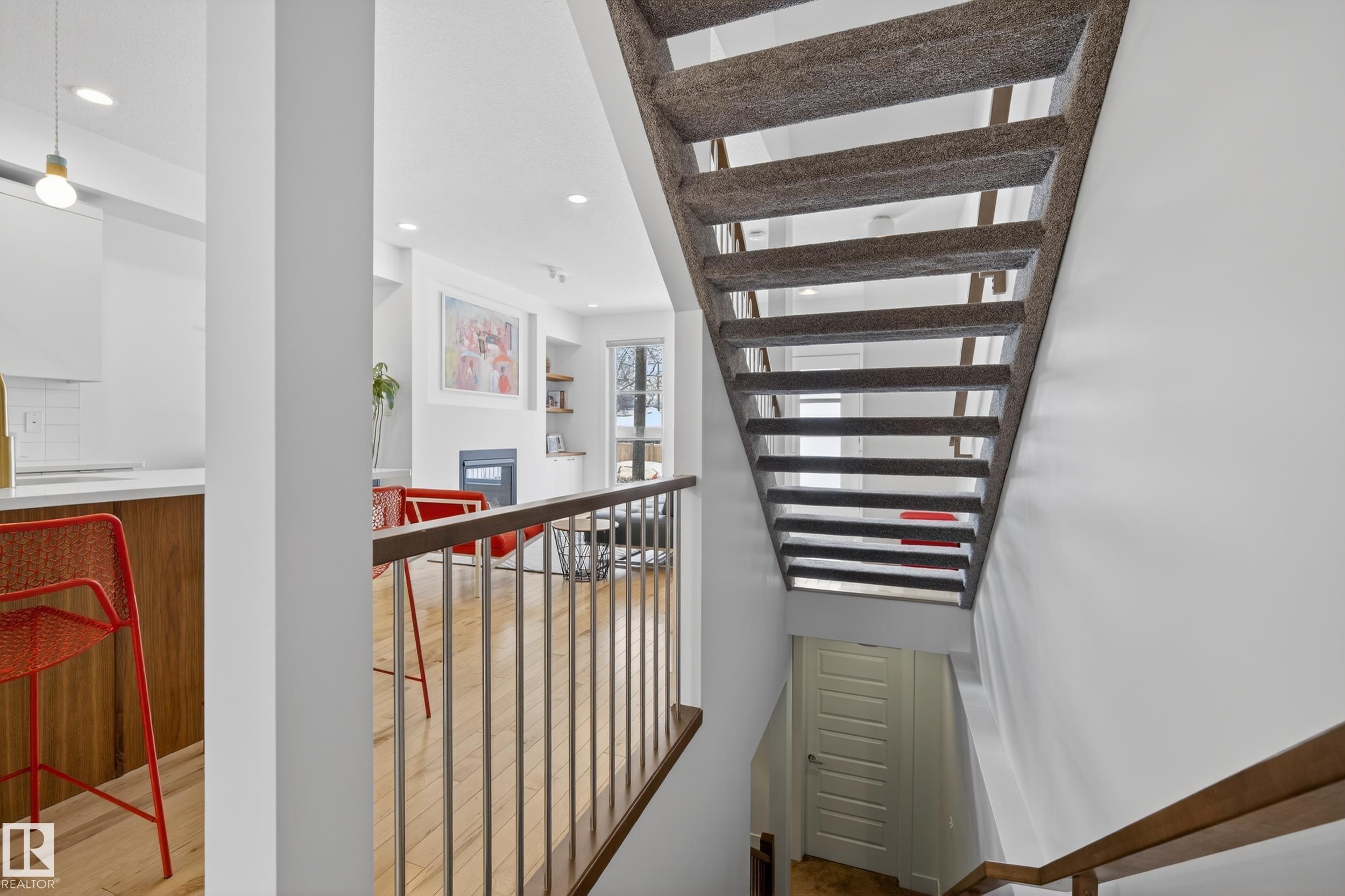 9012 92 Avenue, Edmonton, AB - Indoor Photo Showing Other Room