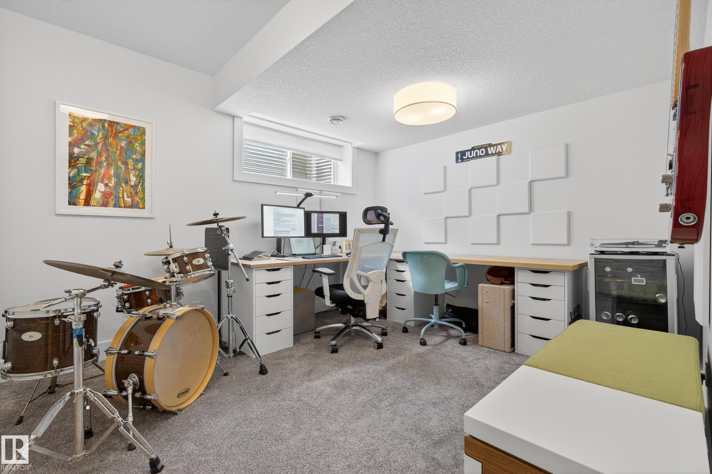 9012 92 Avenue, Edmonton, AB - Indoor Photo Showing Office