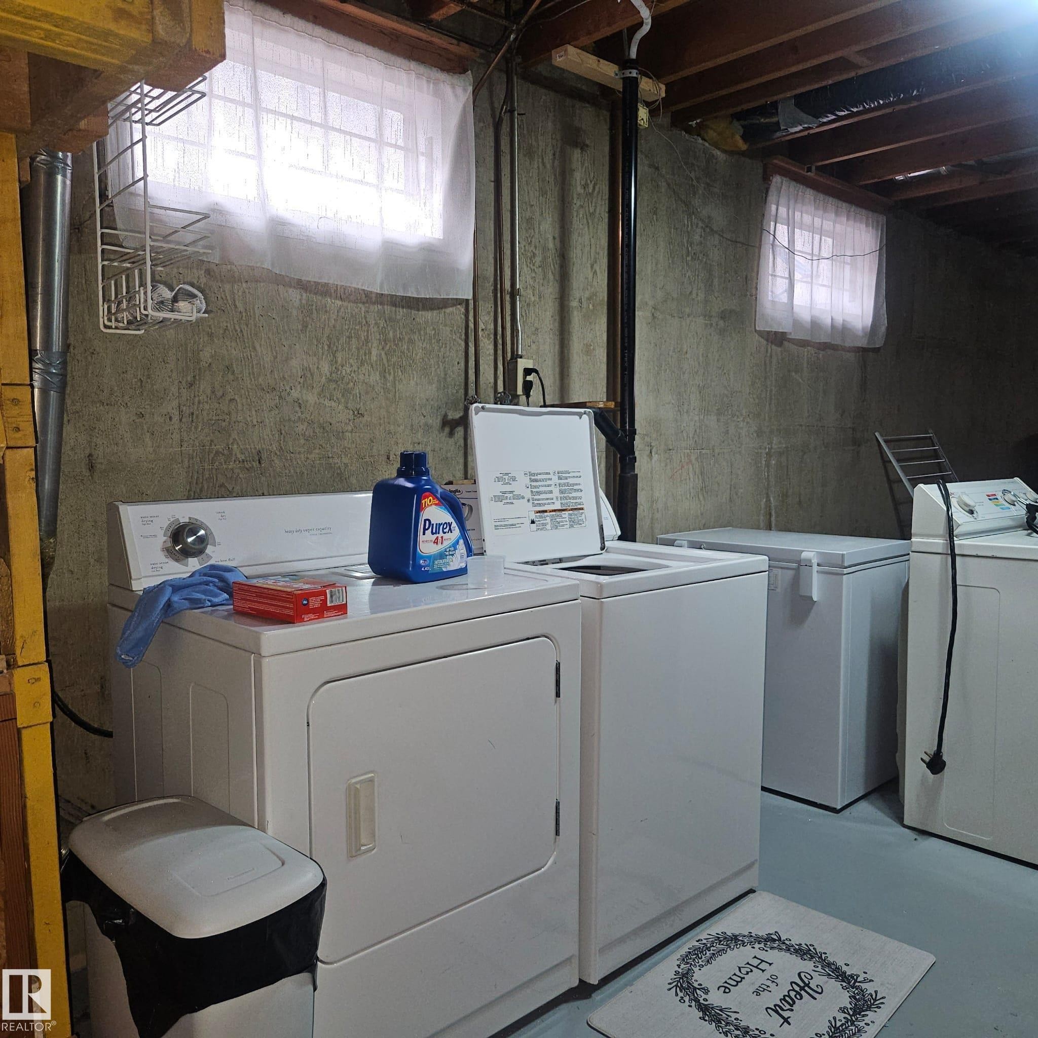 8315 69 Avenue, Edmonton, AB - Indoor Photo Showing Laundry Room