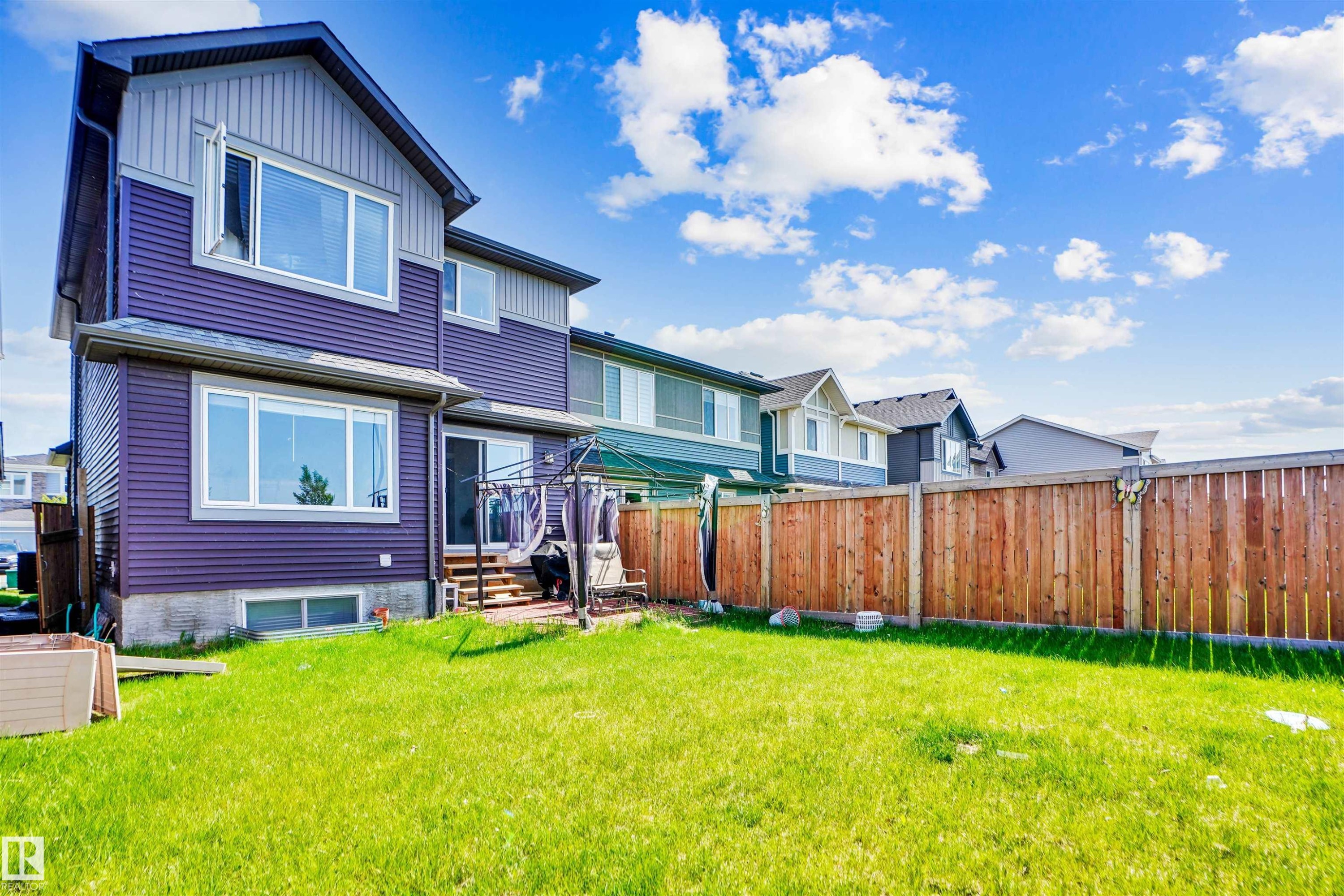 2743 Collins Crescent, Edmonton, AB - Outdoor