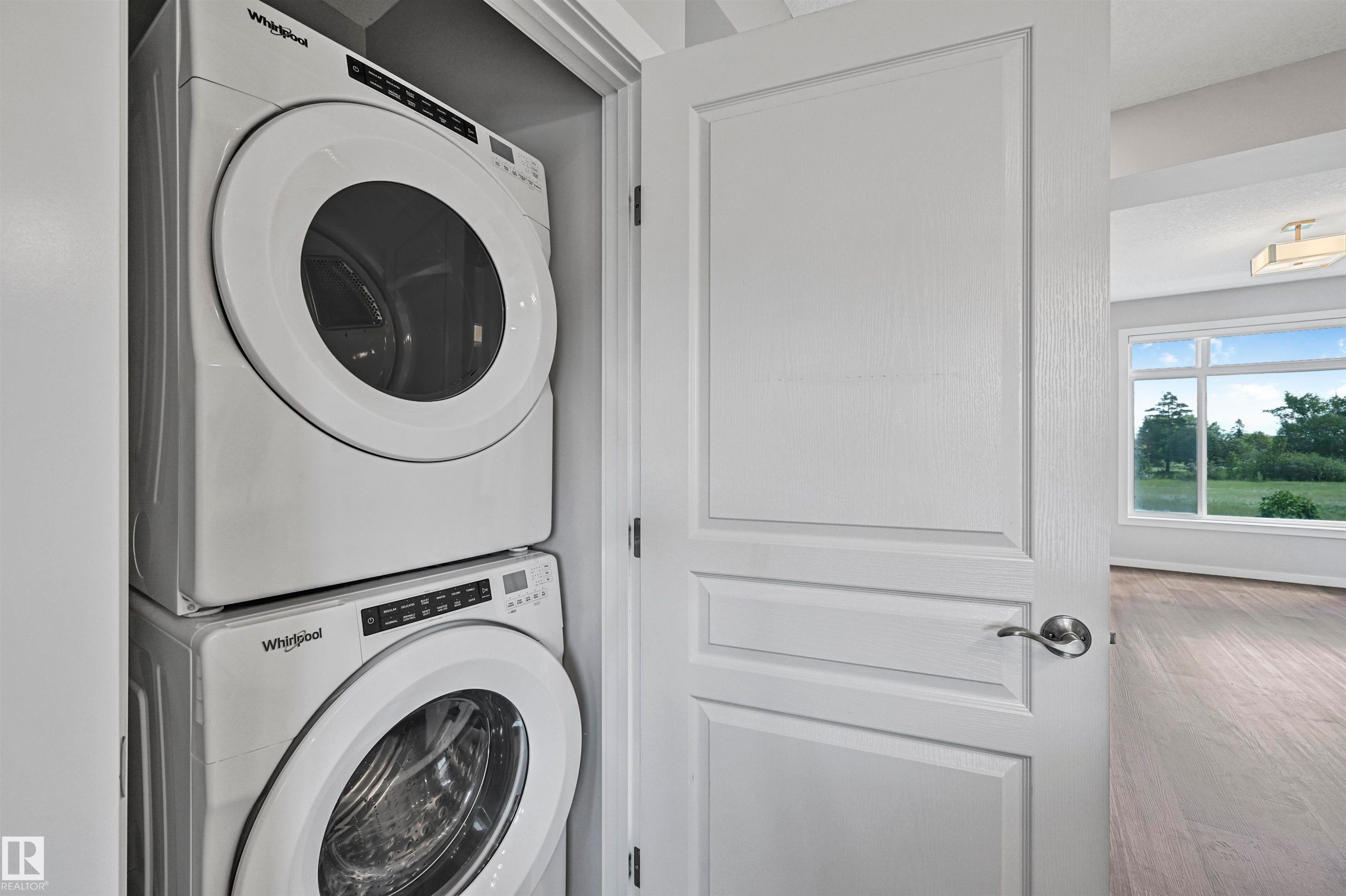 72 1010 Rabbit Hill Road, Edmonton, AB - Indoor Photo Showing Laundry Room