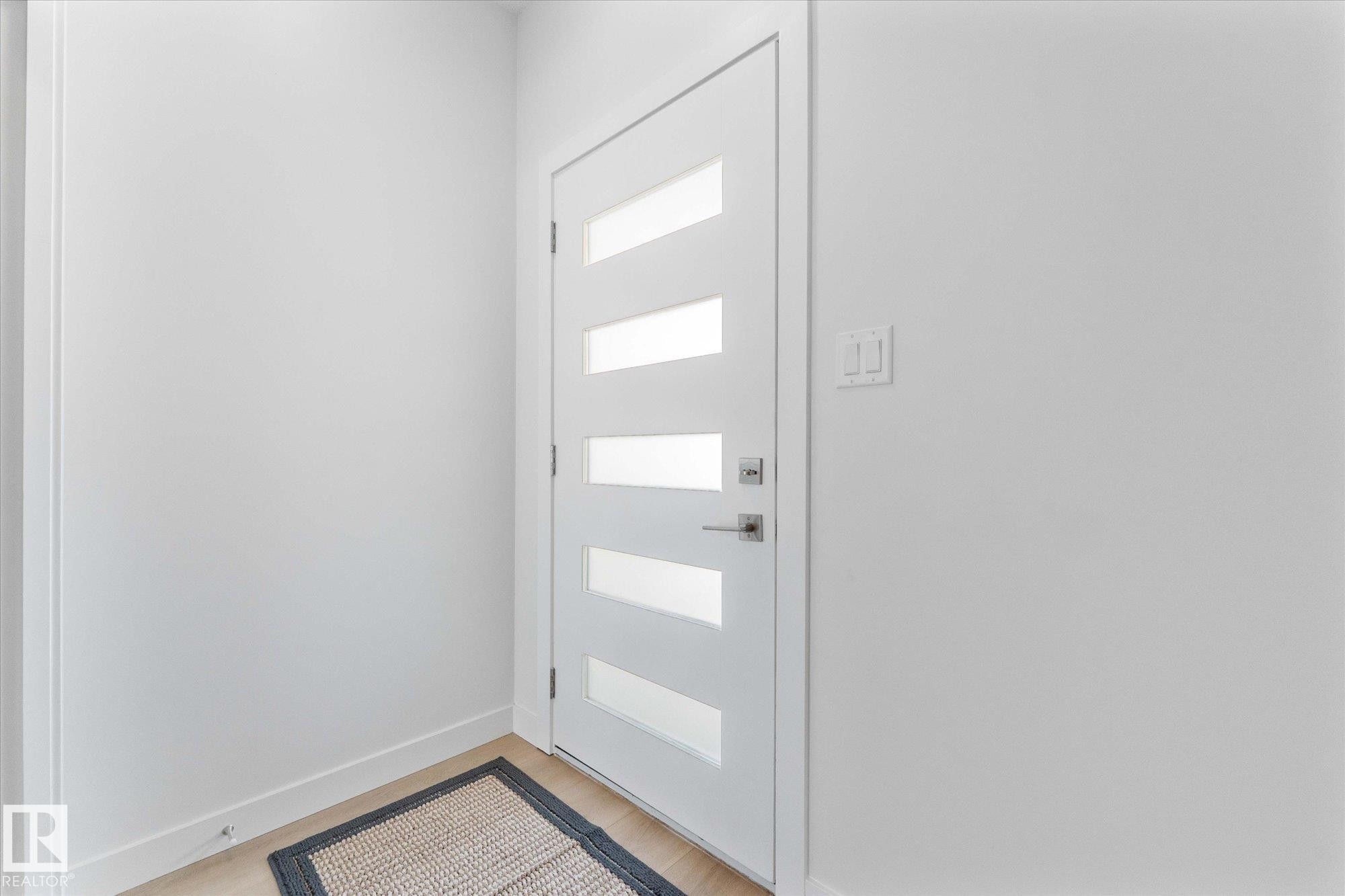 12033 92 Street, Edmonton, AB - Indoor Photo Showing Other Room