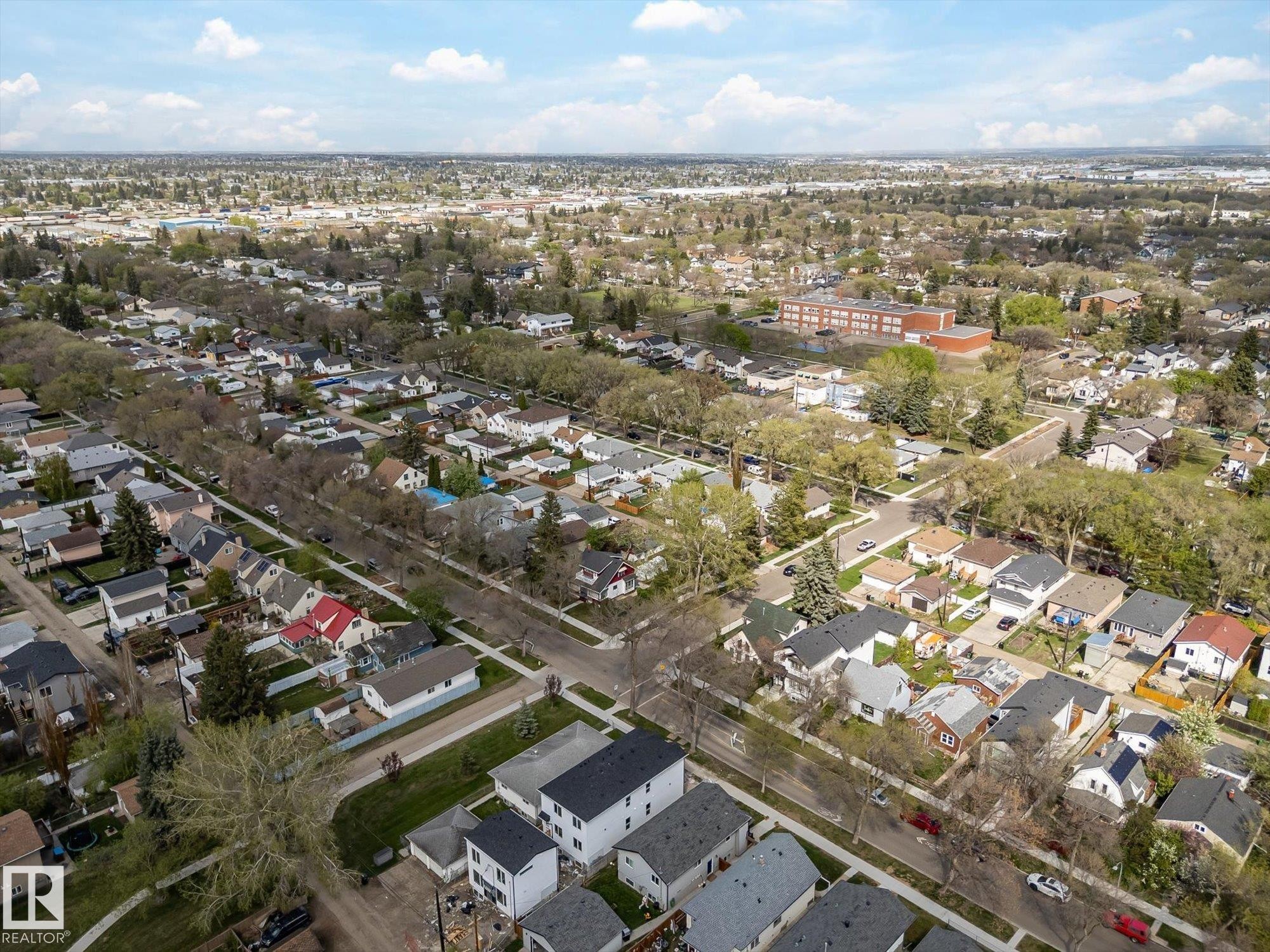 12033 92 Street, Edmonton, AB - Outdoor With View