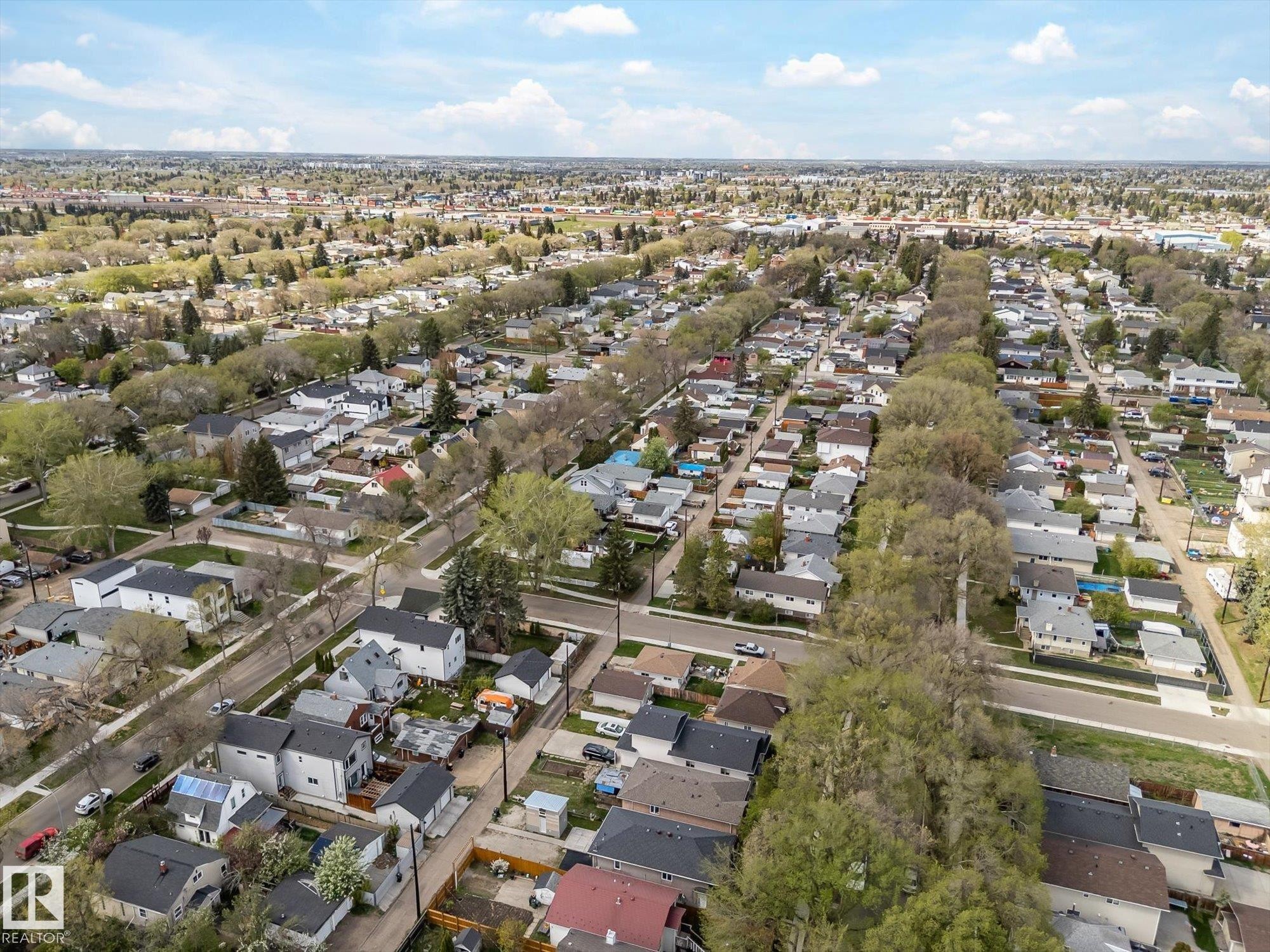 12033 92 Street, Edmonton, AB - Outdoor With View