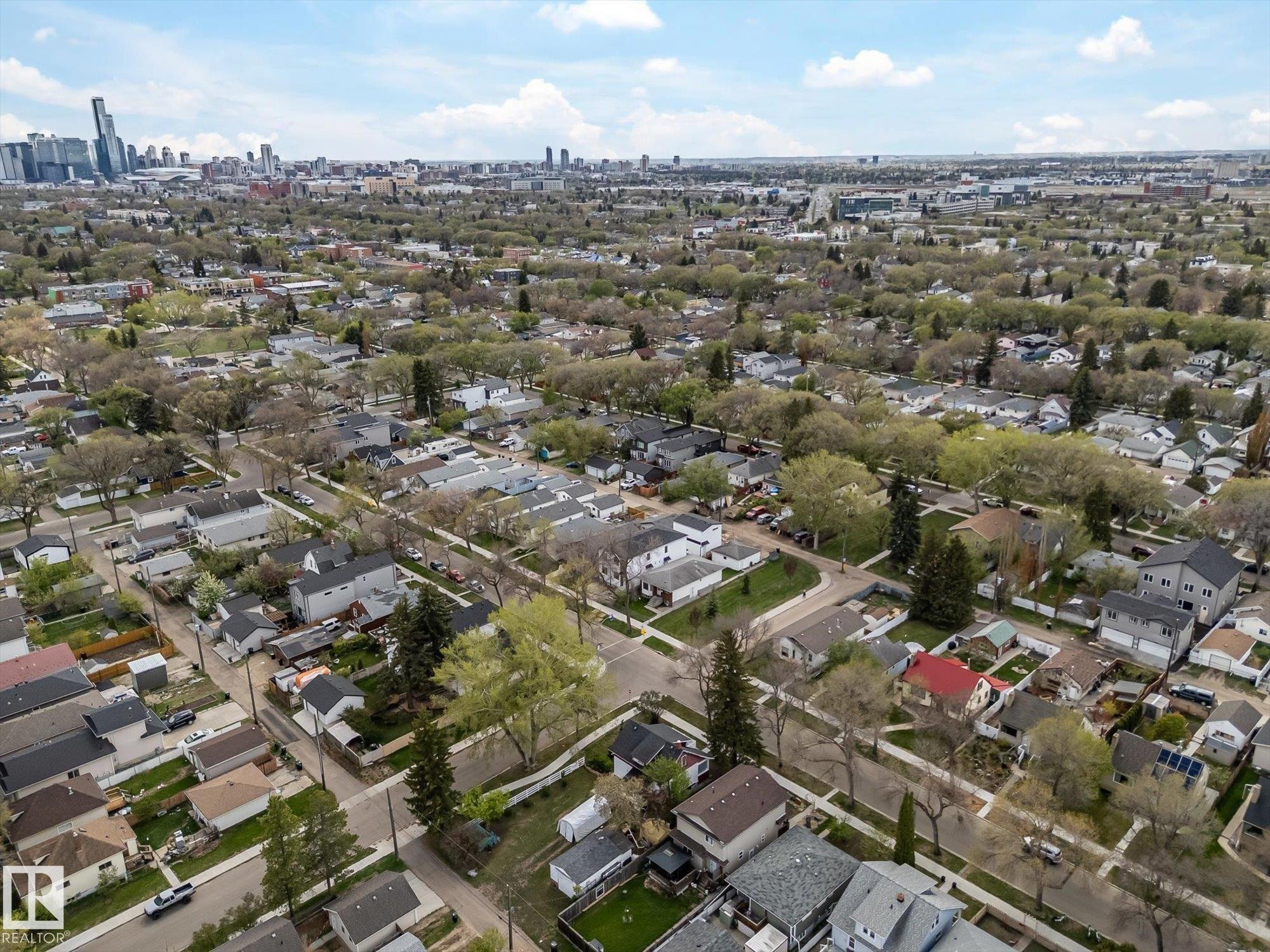 12033 92 Street, Edmonton, AB - Outdoor With View