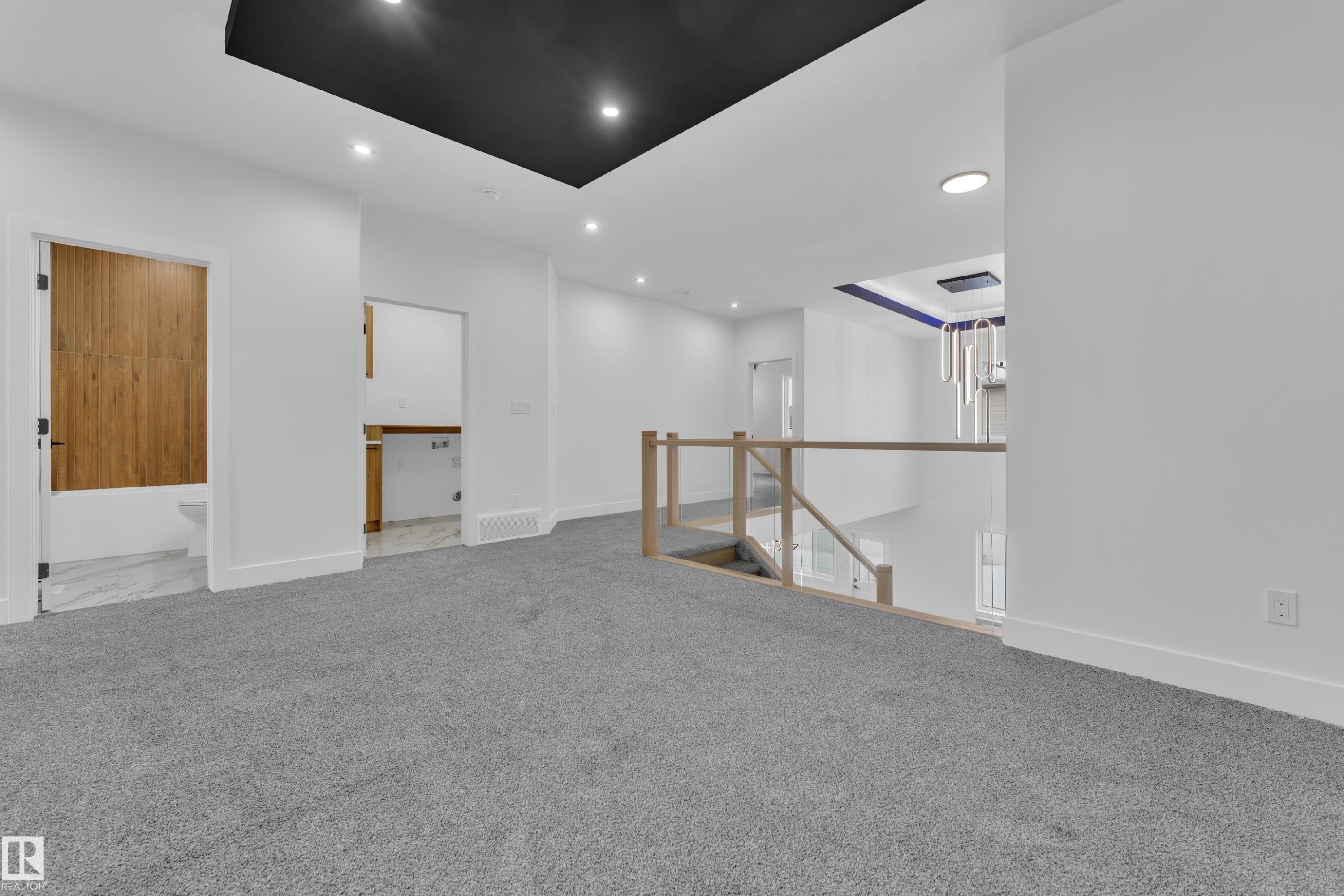 749 Astoria Way, Devon, AB - Indoor Photo Showing Other Room