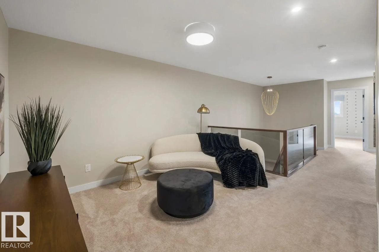22725 89A Avenue, Edmonton, AB - Indoor