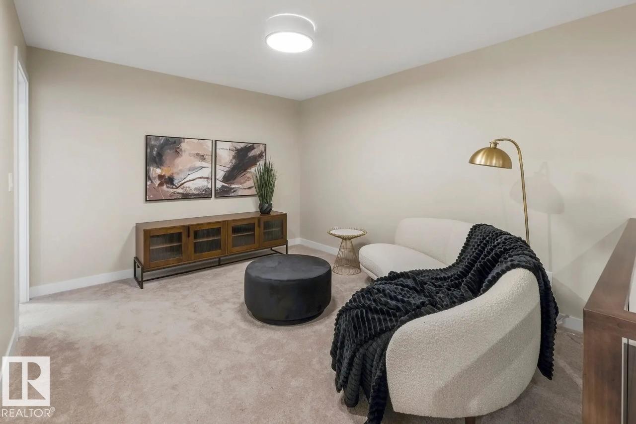 22725 89A Avenue, Edmonton, AB - Indoor