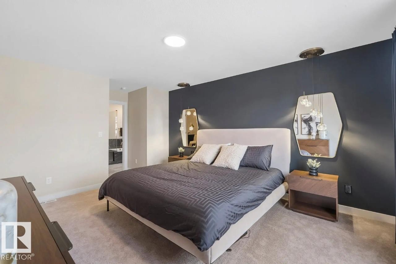 22725 89A Avenue, Edmonton, AB - Indoor Photo Showing Bedroom