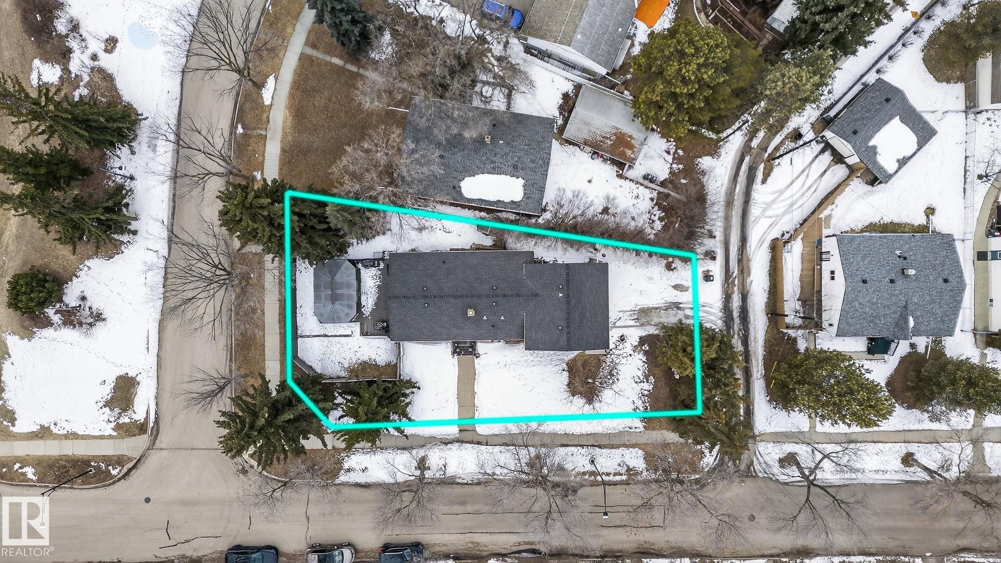 10704 130 Street, Edmonton, AB - Outdoor