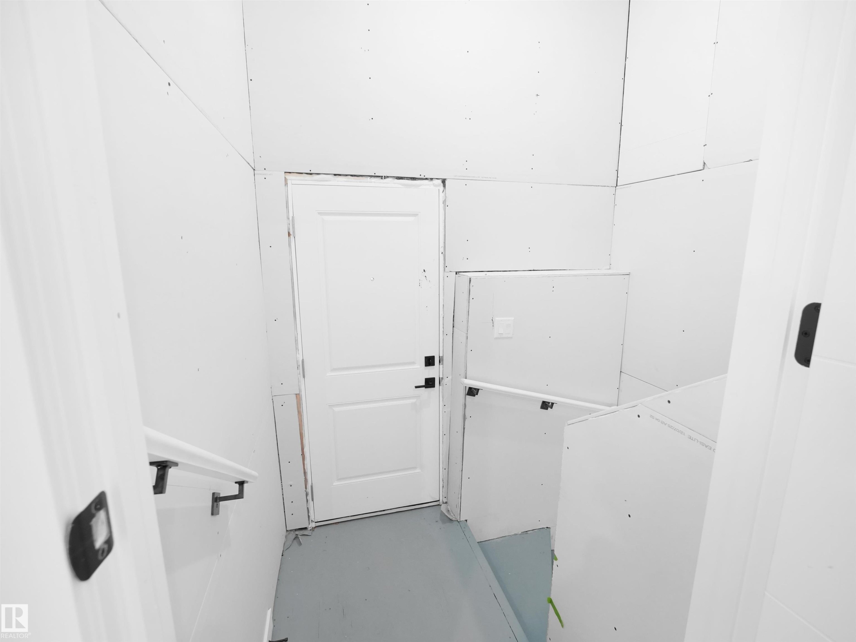 5015 46 Ave, Calmar, AB - Indoor Photo Showing Other Room