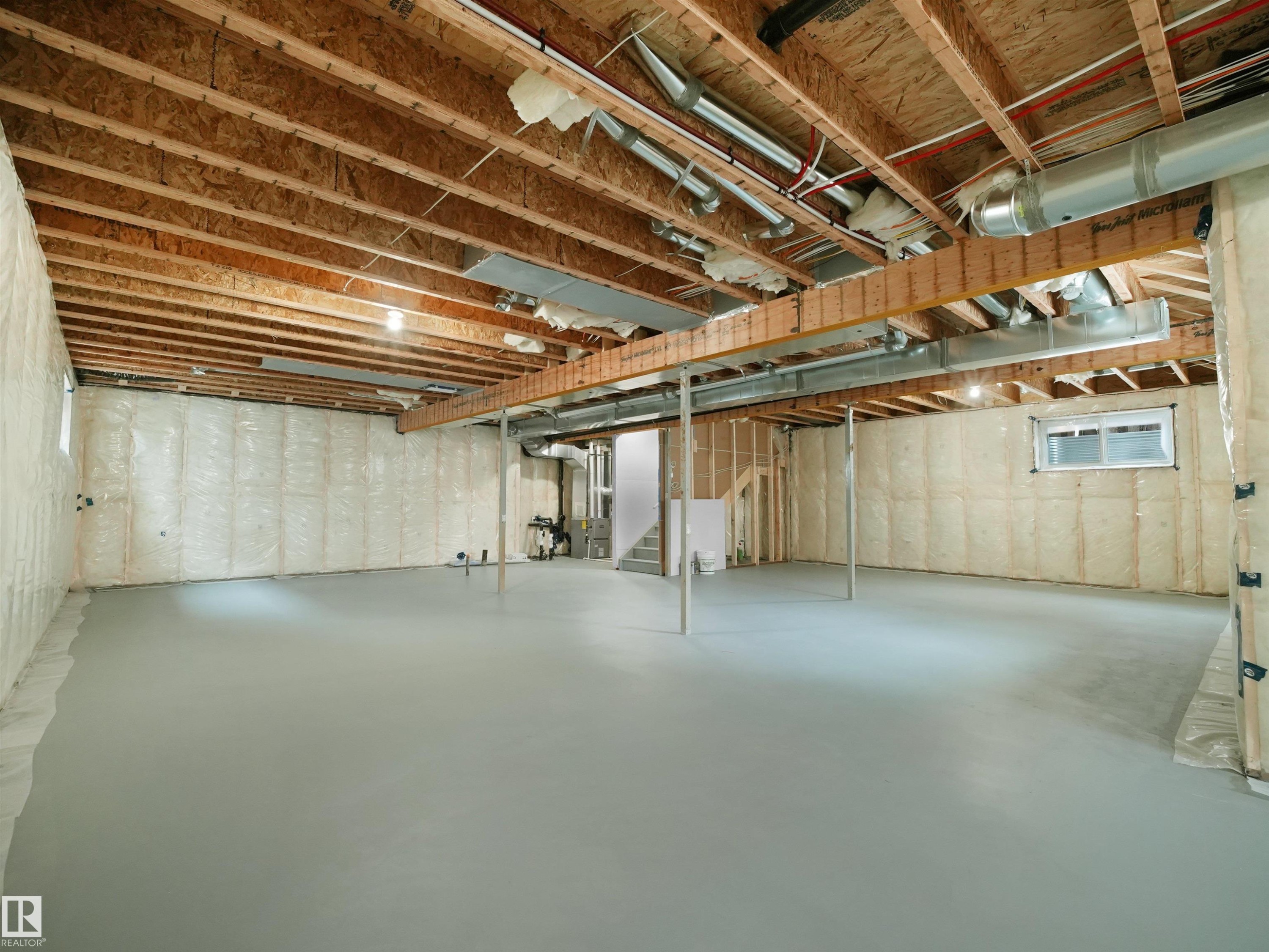 5015 46 Ave, Calmar, AB - Indoor Photo Showing Basement