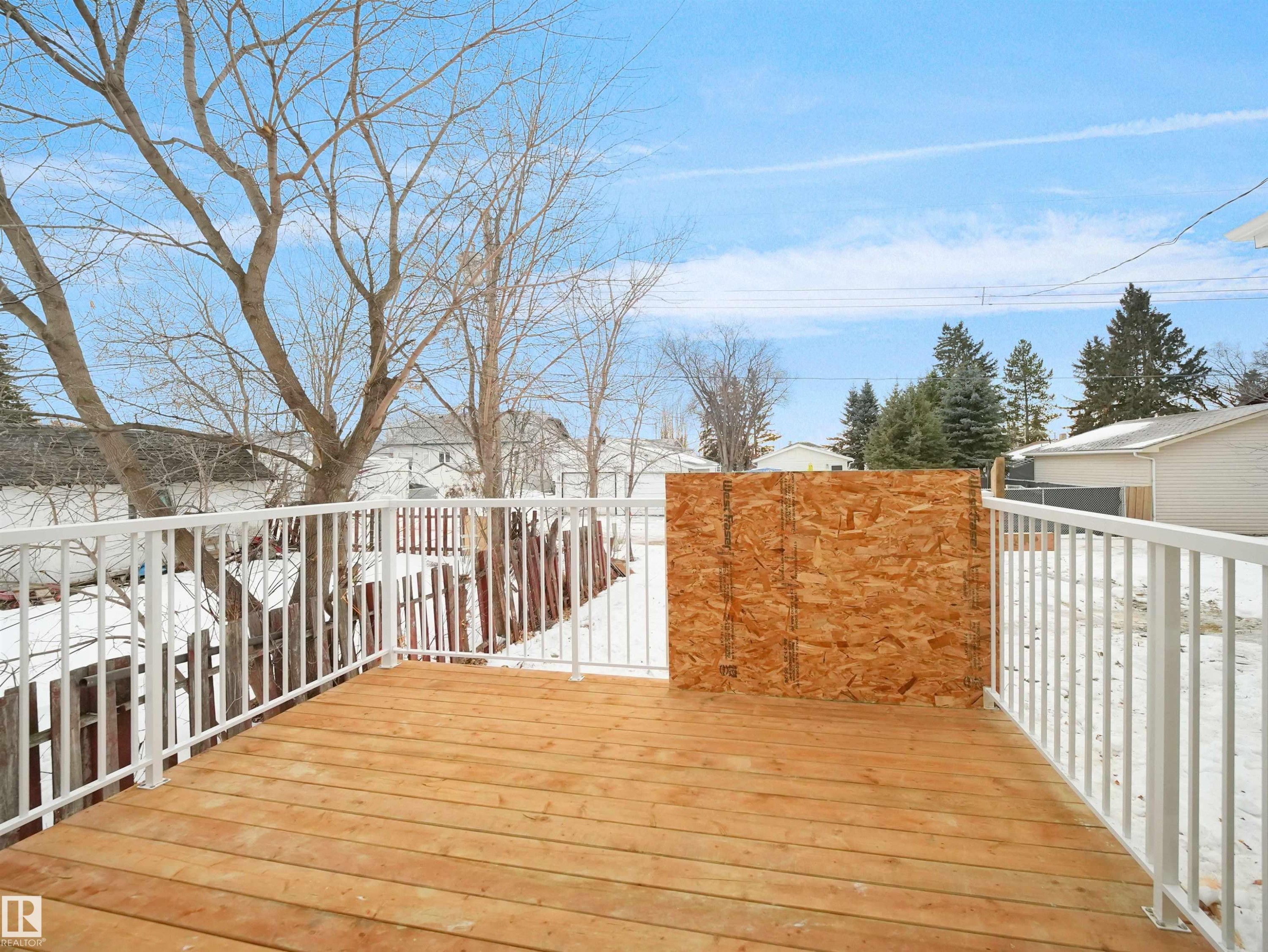 5015 46 Ave, Calmar, AB - Outdoor With Deck Patio Veranda