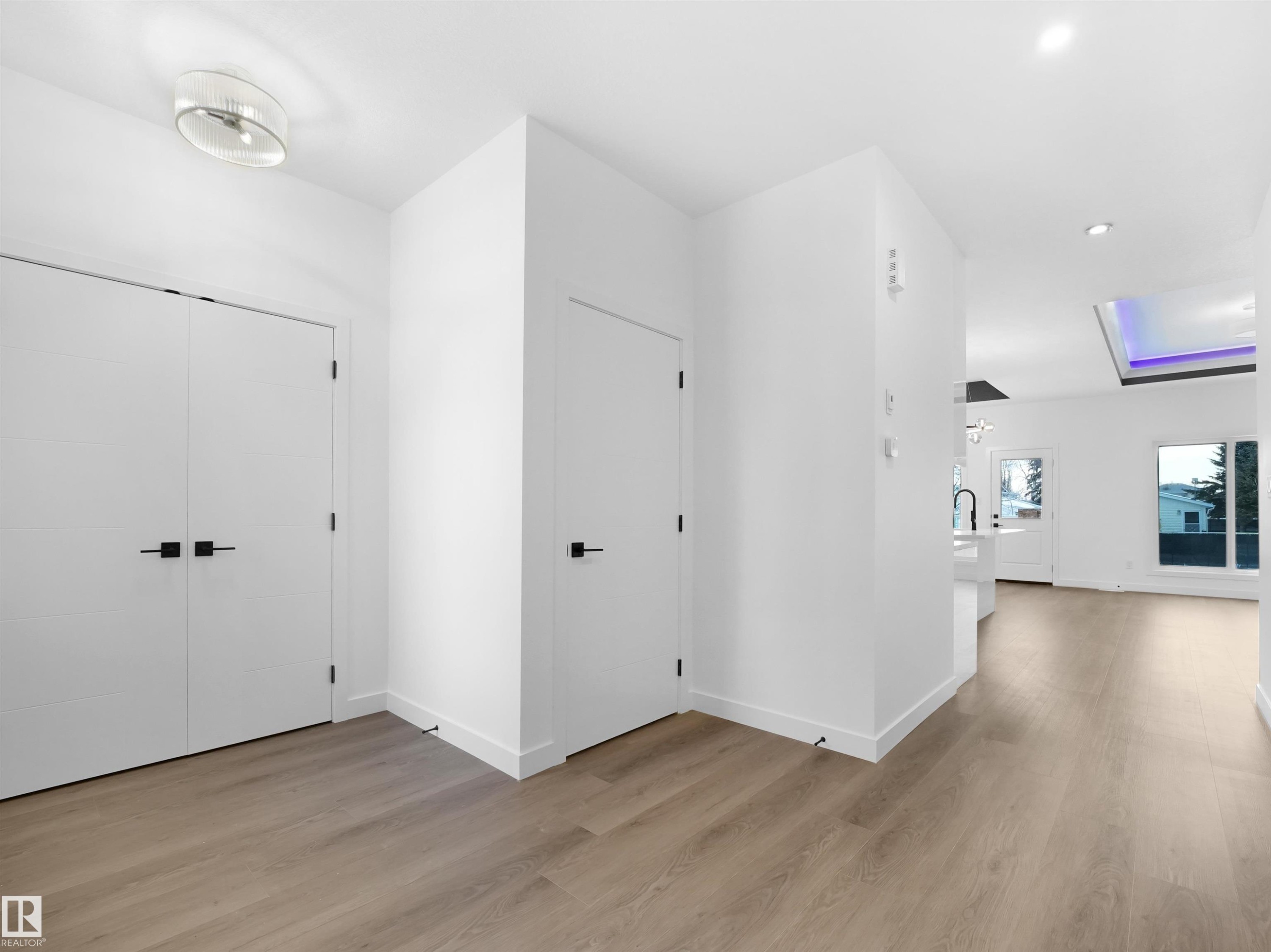 5015 46 Ave, Calmar, AB - Indoor Photo Showing Other Room