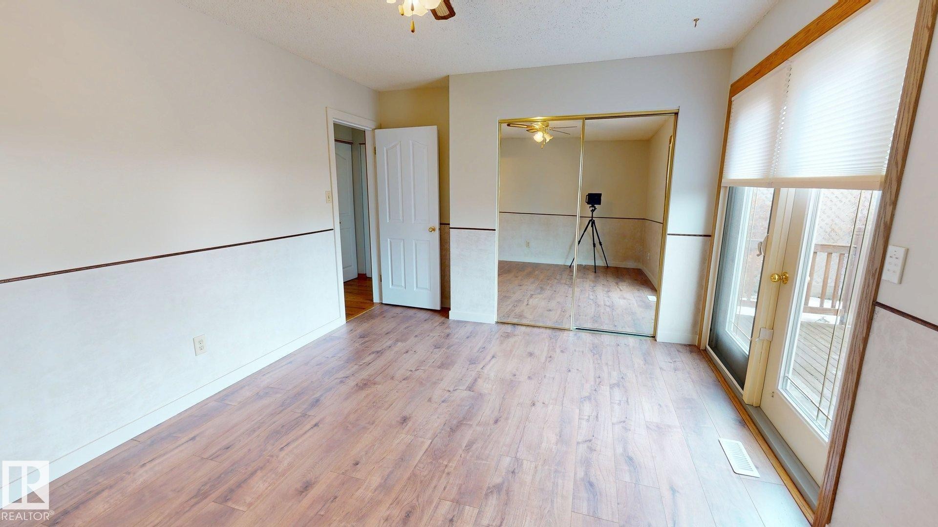 363 Richfield Road, Edmonton, AB - Indoor Photo Showing Other Room