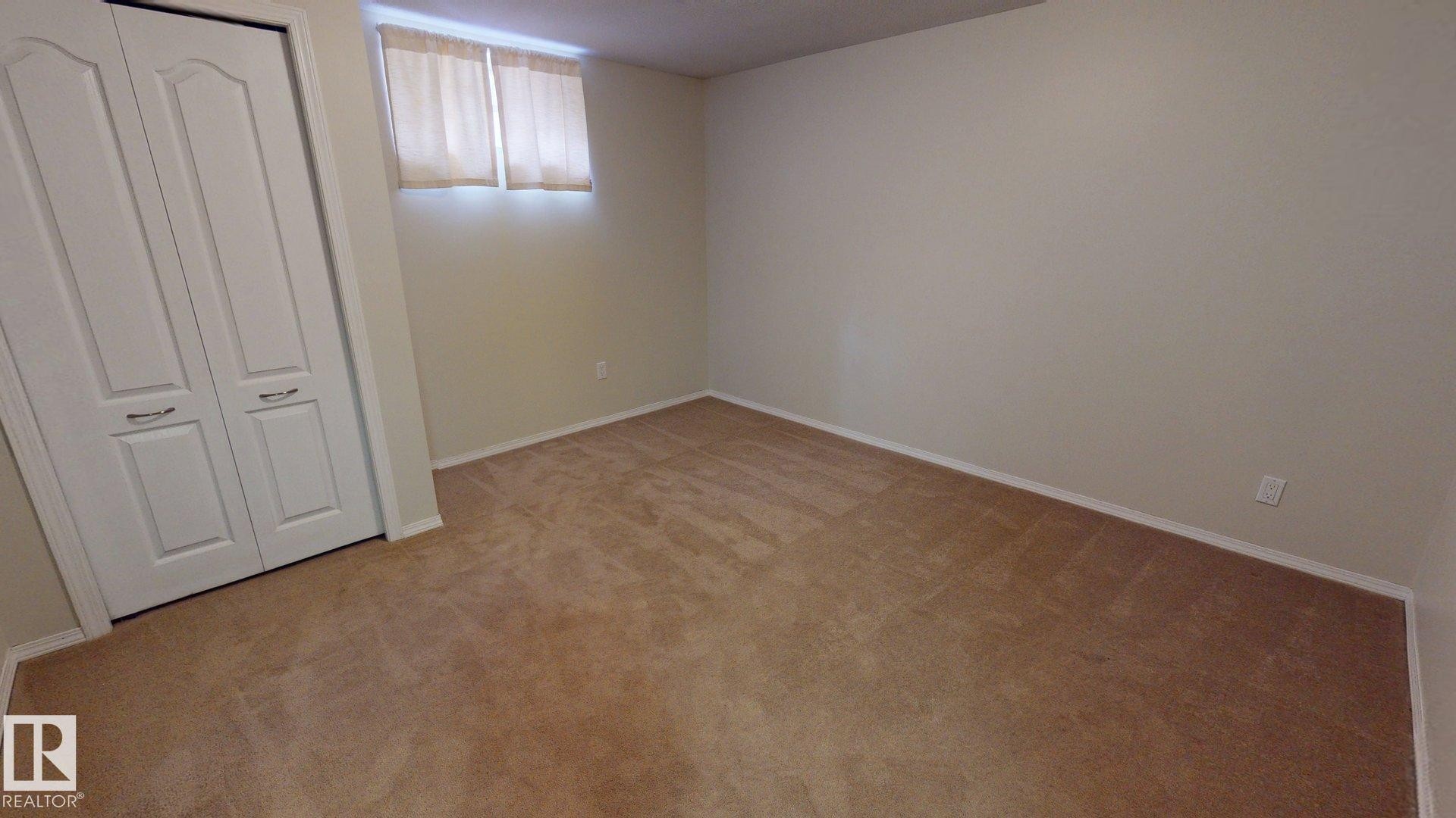 363 Richfield Road, Edmonton, AB - Indoor Photo Showing Other Room