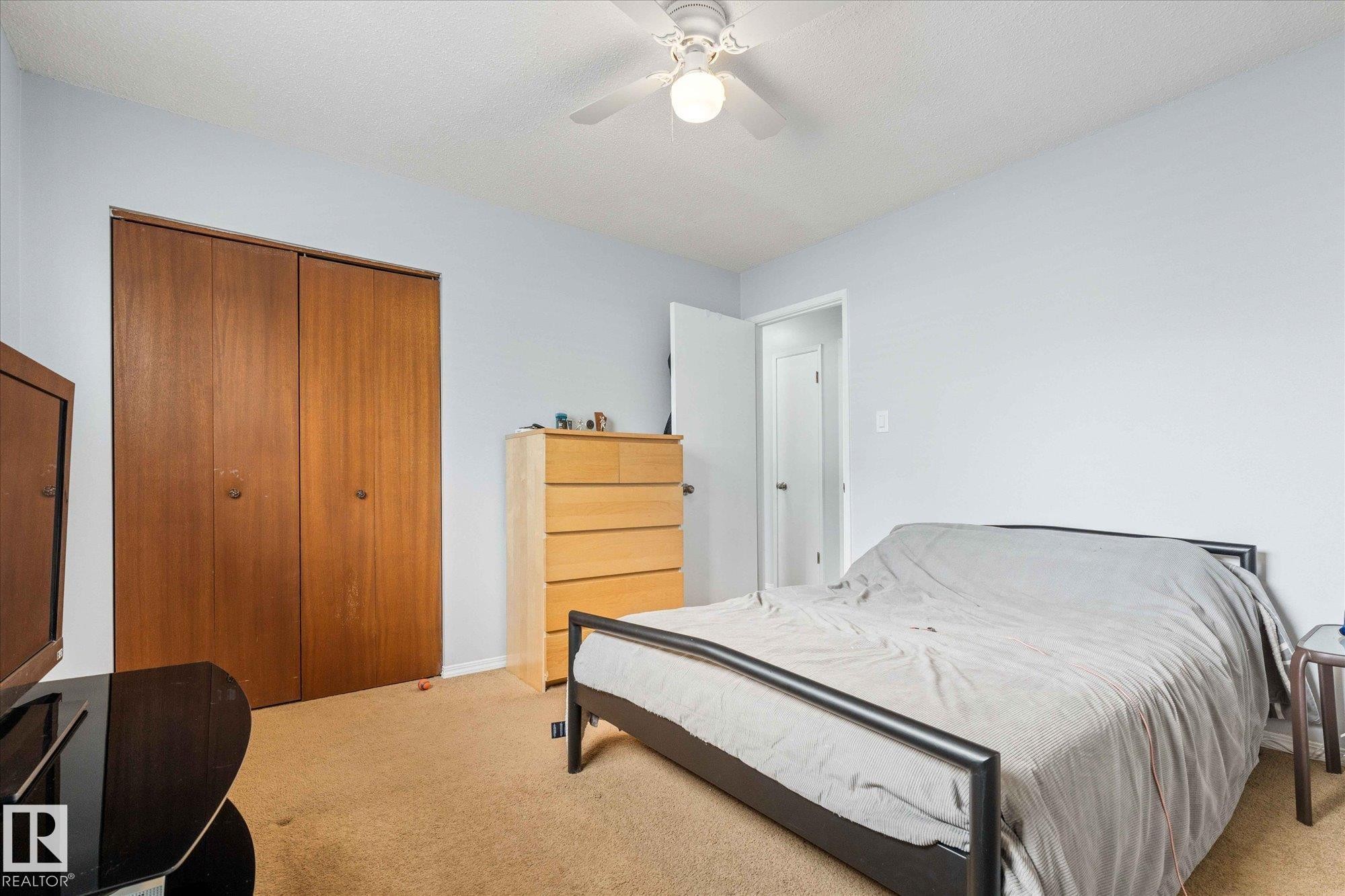 21 Fenwick Crescent, St. Albert, AB - Indoor Photo Showing Bedroom