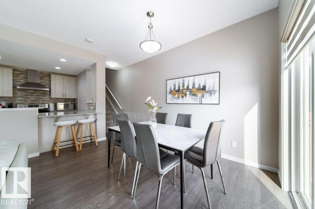 5904 Anthony Crescent, Edmonton, AB - Indoor Photo Showing Dining Room