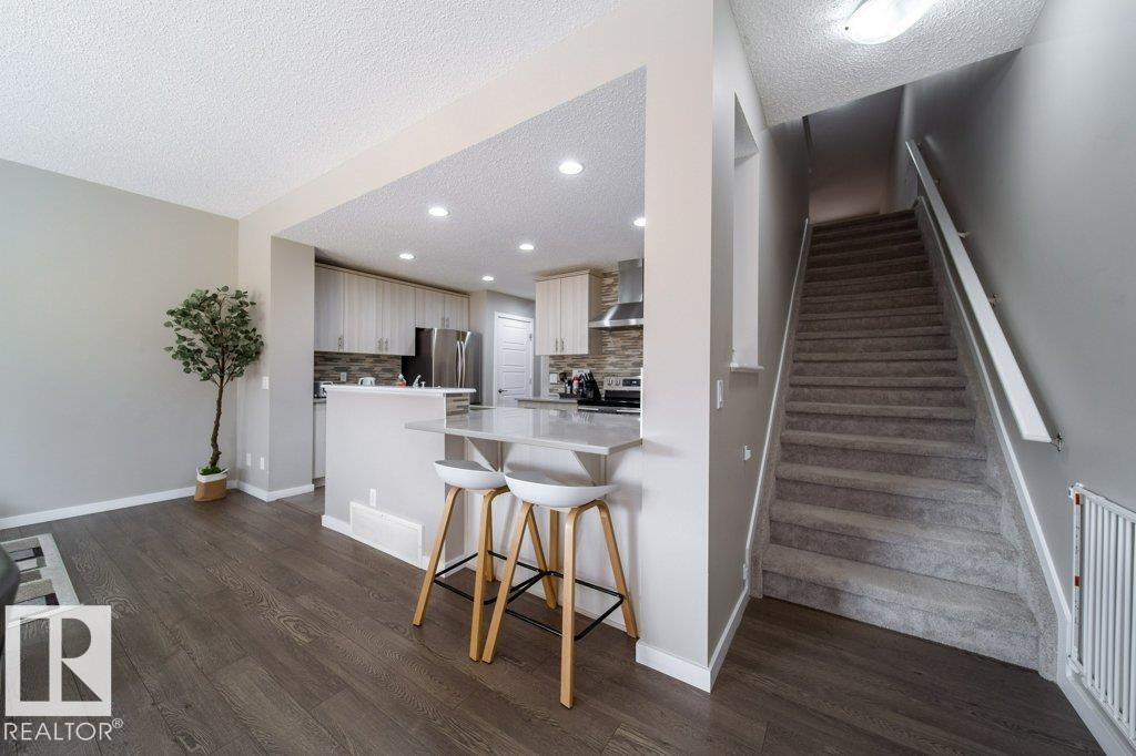5904 Anthony Crescent, Edmonton, AB - Indoor