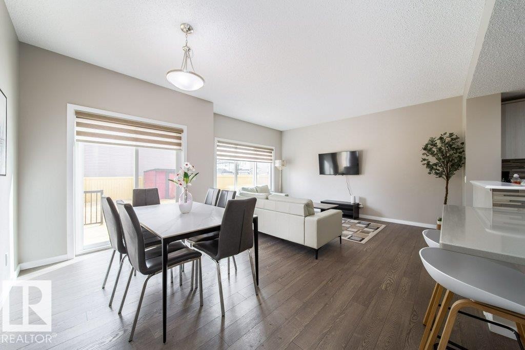 5904 Anthony Crescent, Edmonton, AB - Indoor Photo Showing Dining Room