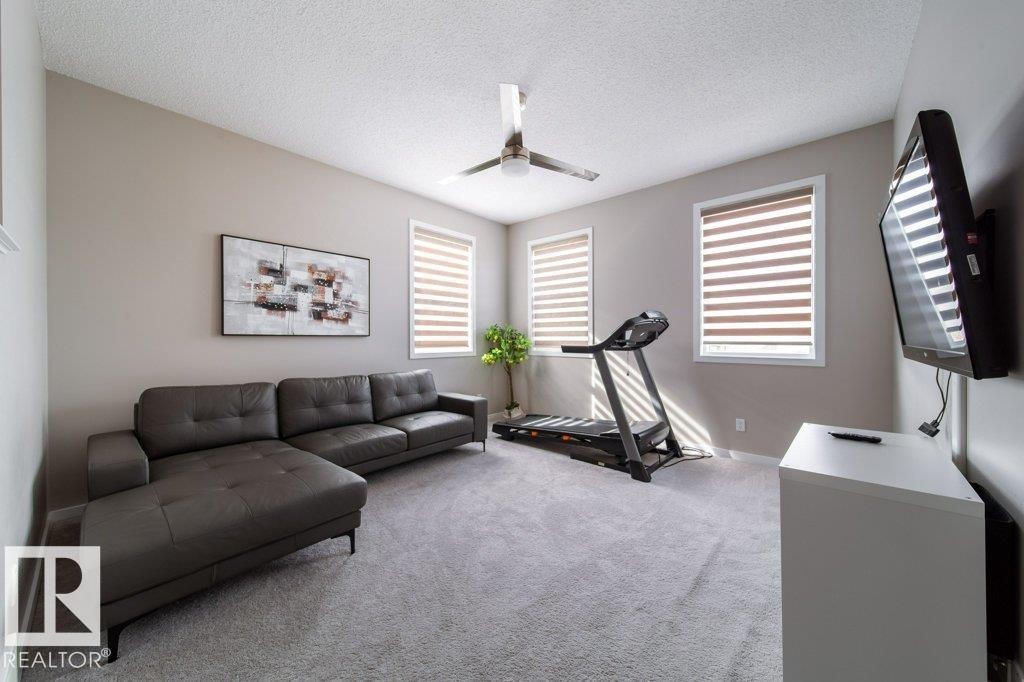 5904 Anthony Crescent, Edmonton, AB - Indoor
