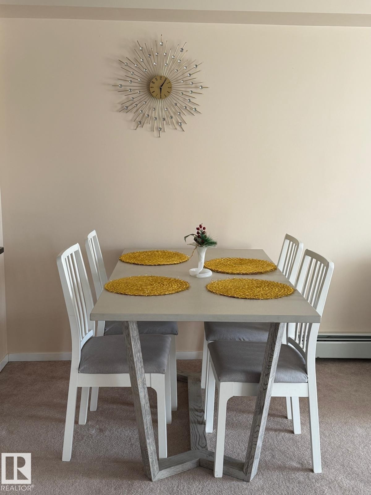 308 25 Element Dr Drive N, St. Albert, AB - Indoor Photo Showing Dining Room