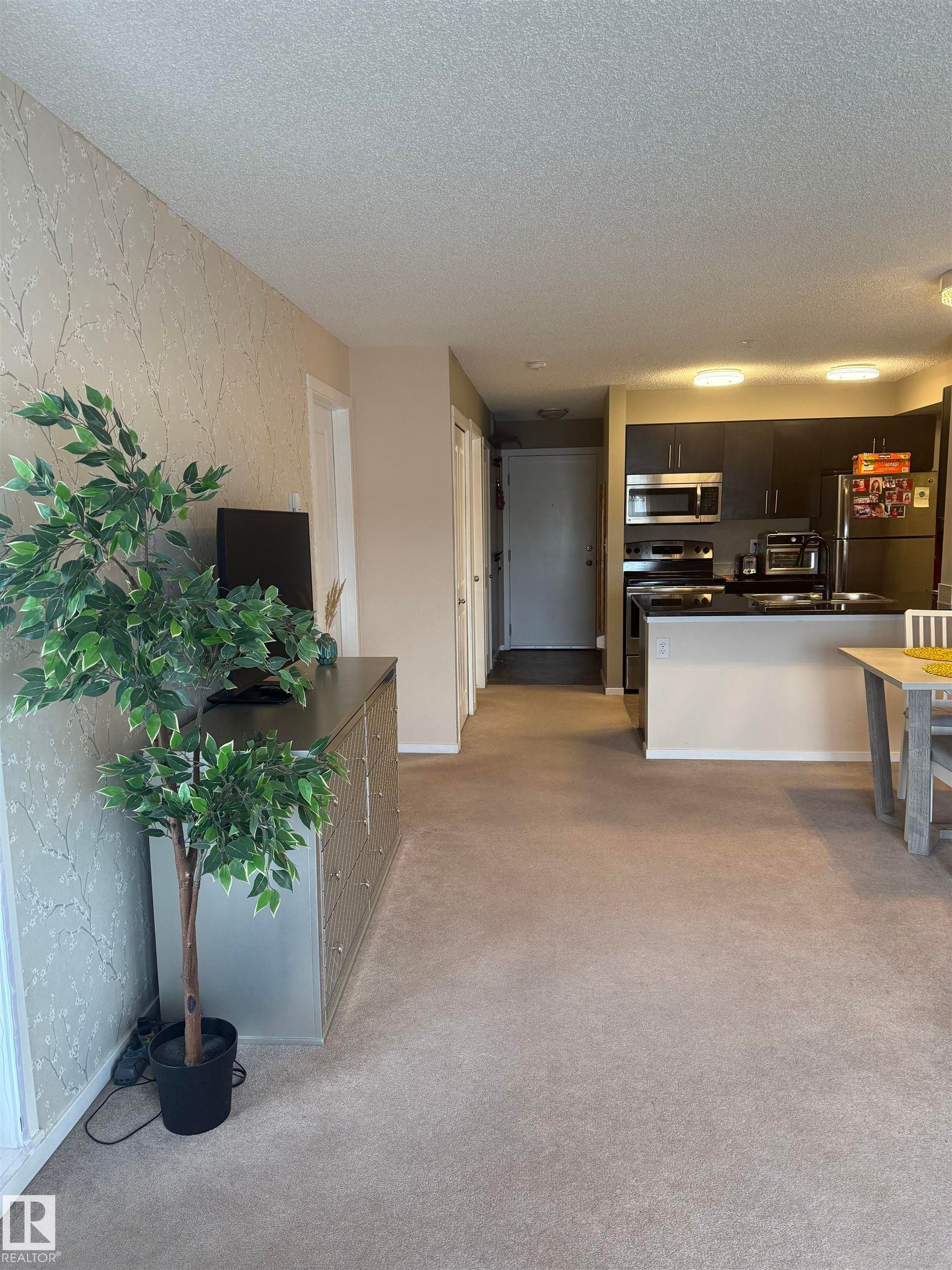 308 25 Element Dr Drive N, St. Albert, AB - Indoor