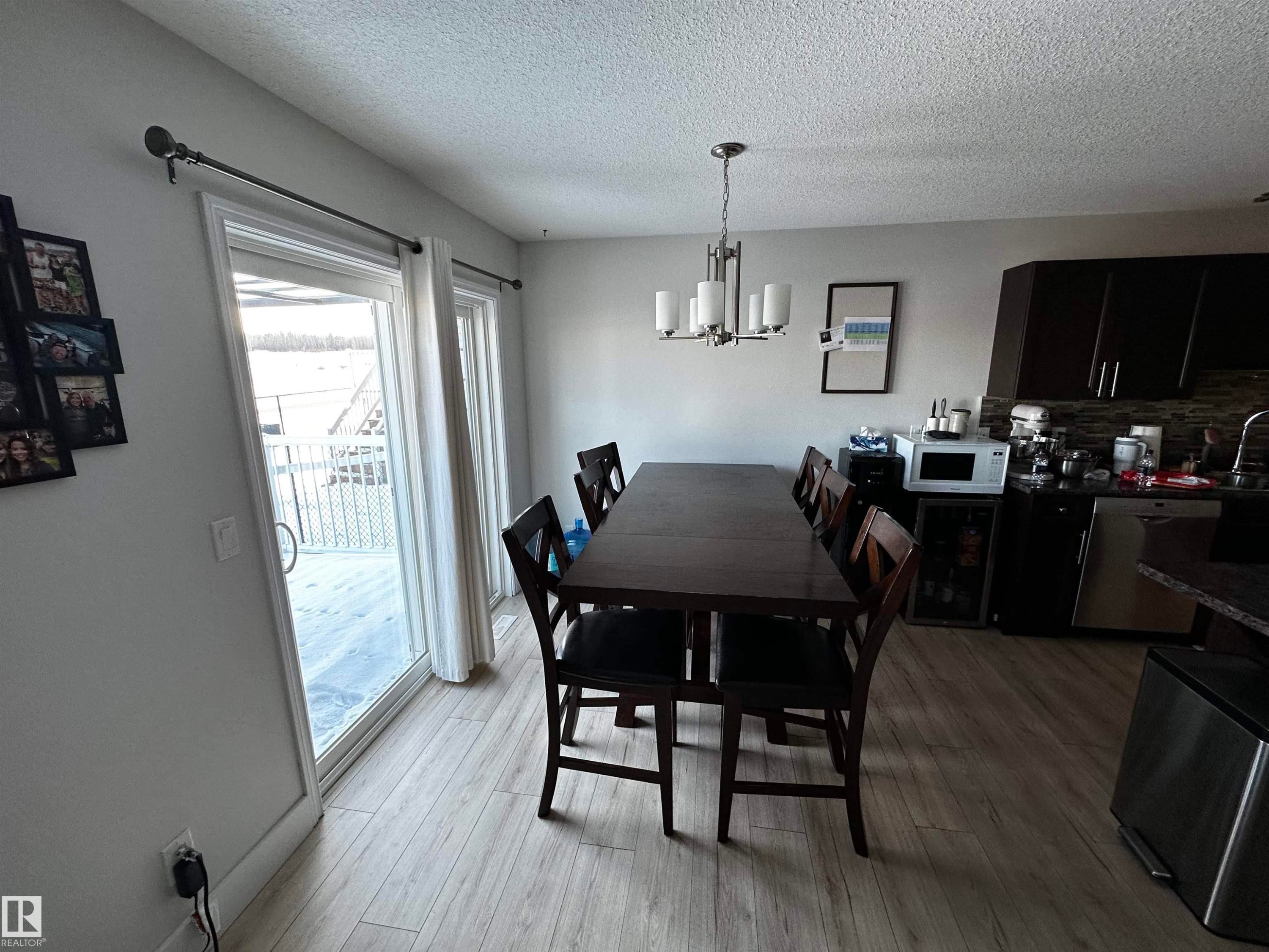 4019 41B Ave, Drayton Valley, AB - Indoor Photo Showing Dining Room