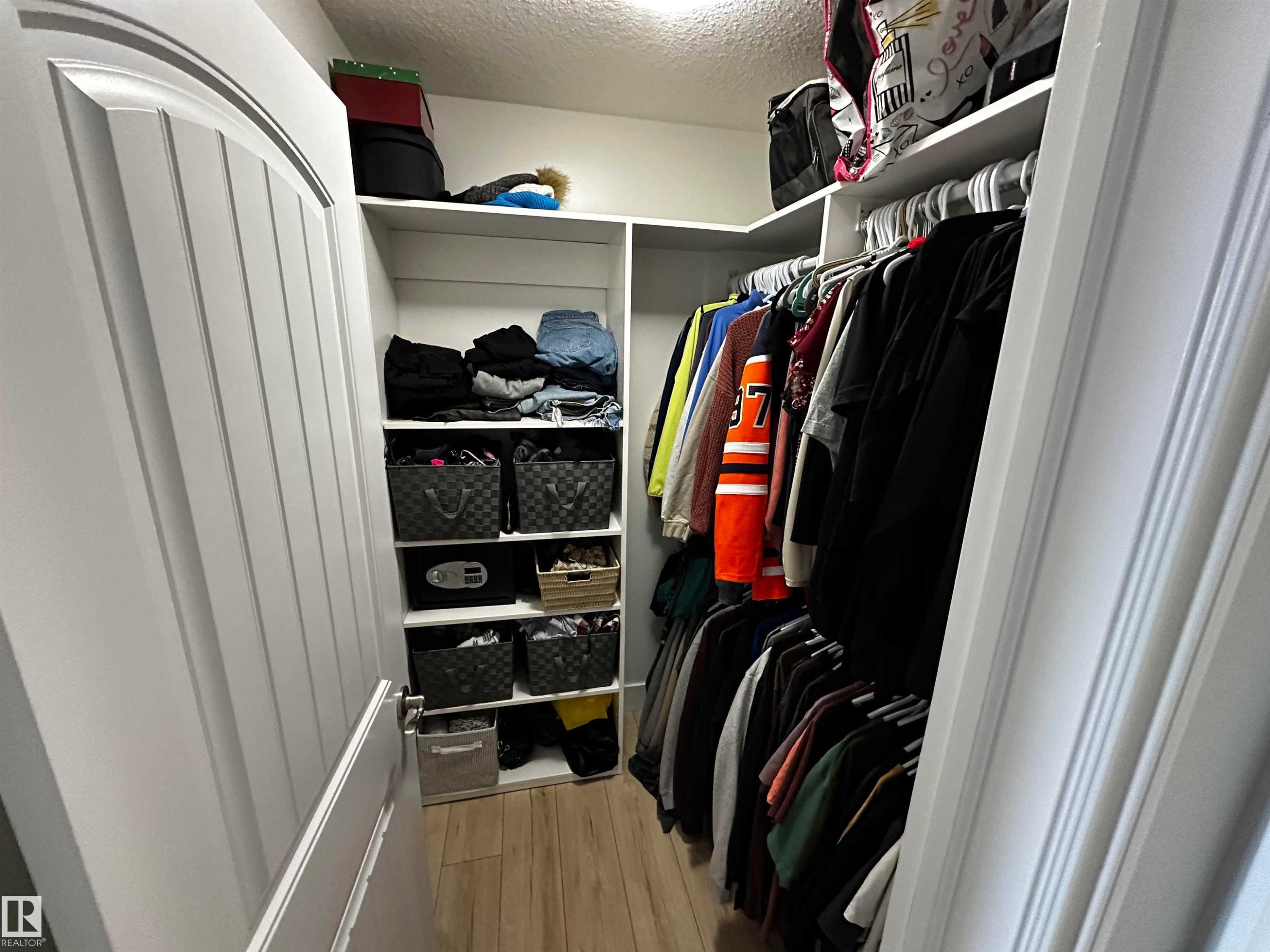 4019 41B Ave, Drayton Valley, AB - Indoor With Storage