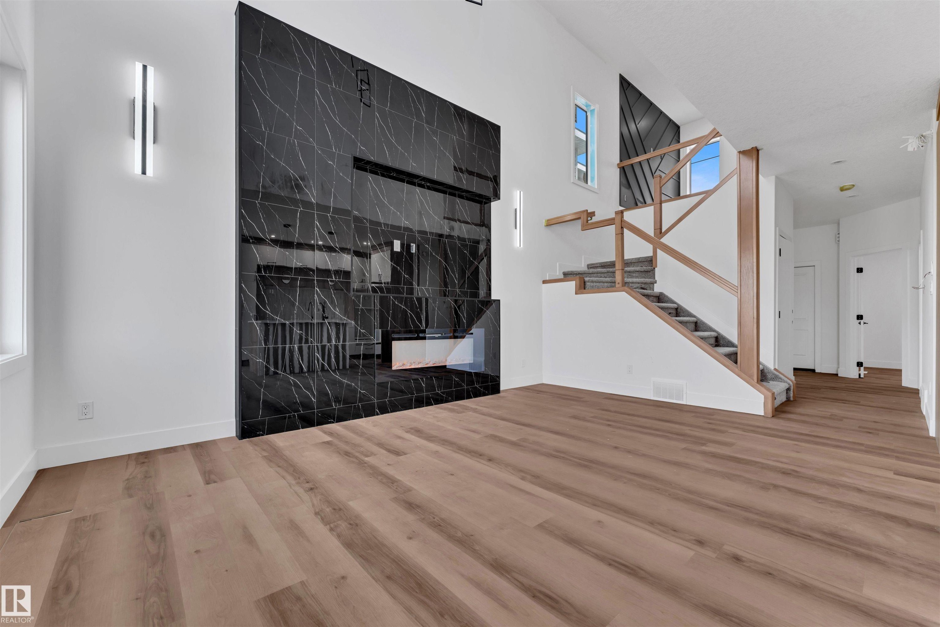 1908 155 Avenue, Edmonton, AB - Indoor Photo Showing Other Room