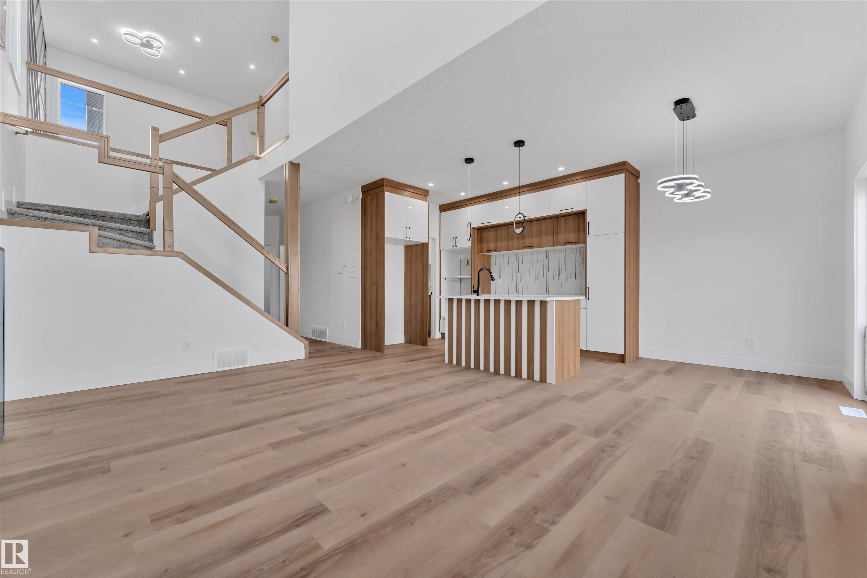 1908 155 Avenue, Edmonton, AB - Indoor Photo Showing Other Room