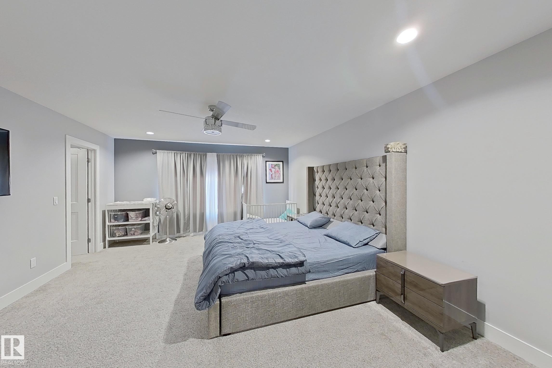 3107 13 Avenue, Edmonton, AB - Indoor Photo Showing Bedroom