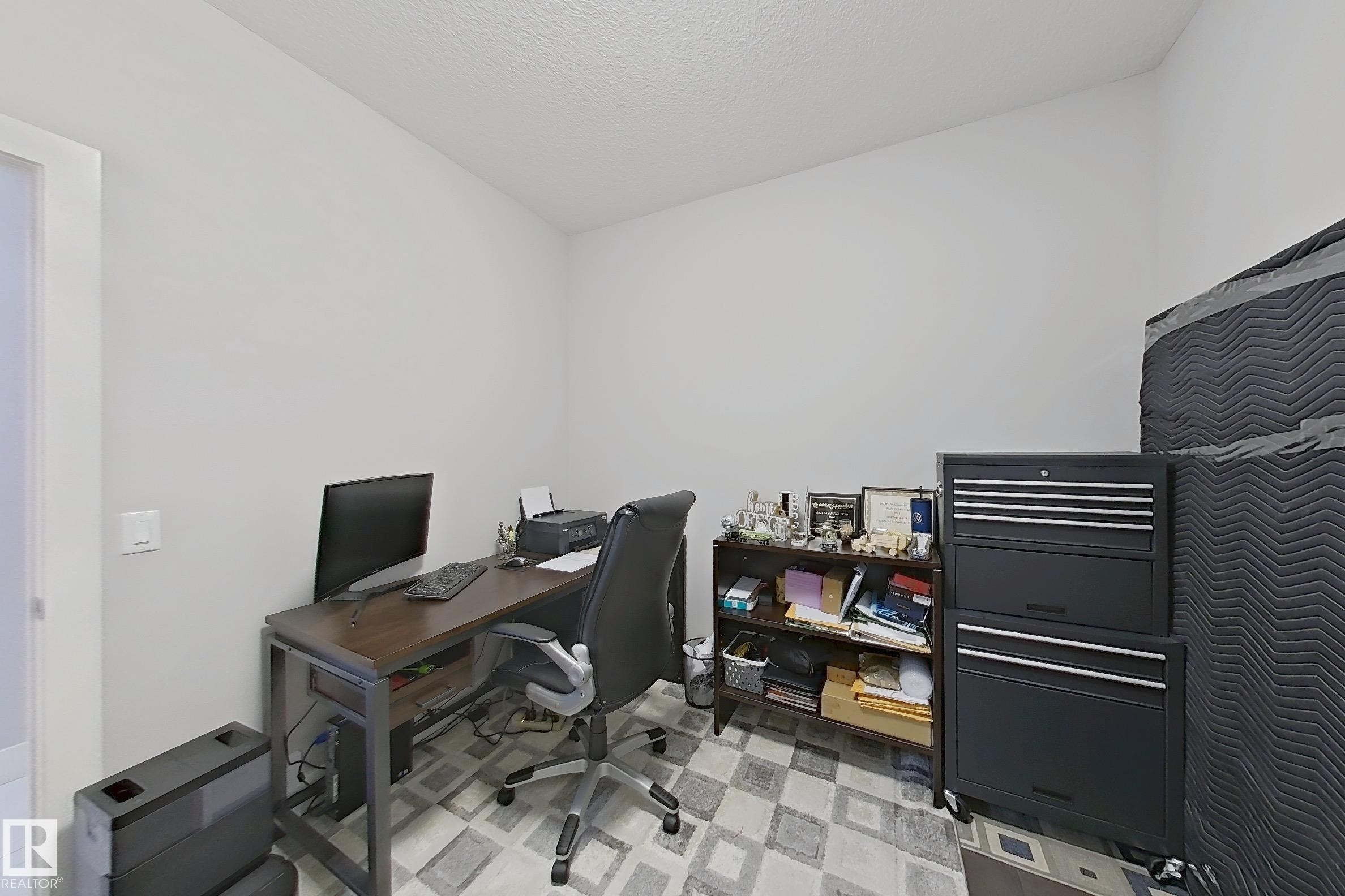 3107 13 Avenue, Edmonton, AB - Indoor Photo Showing Office