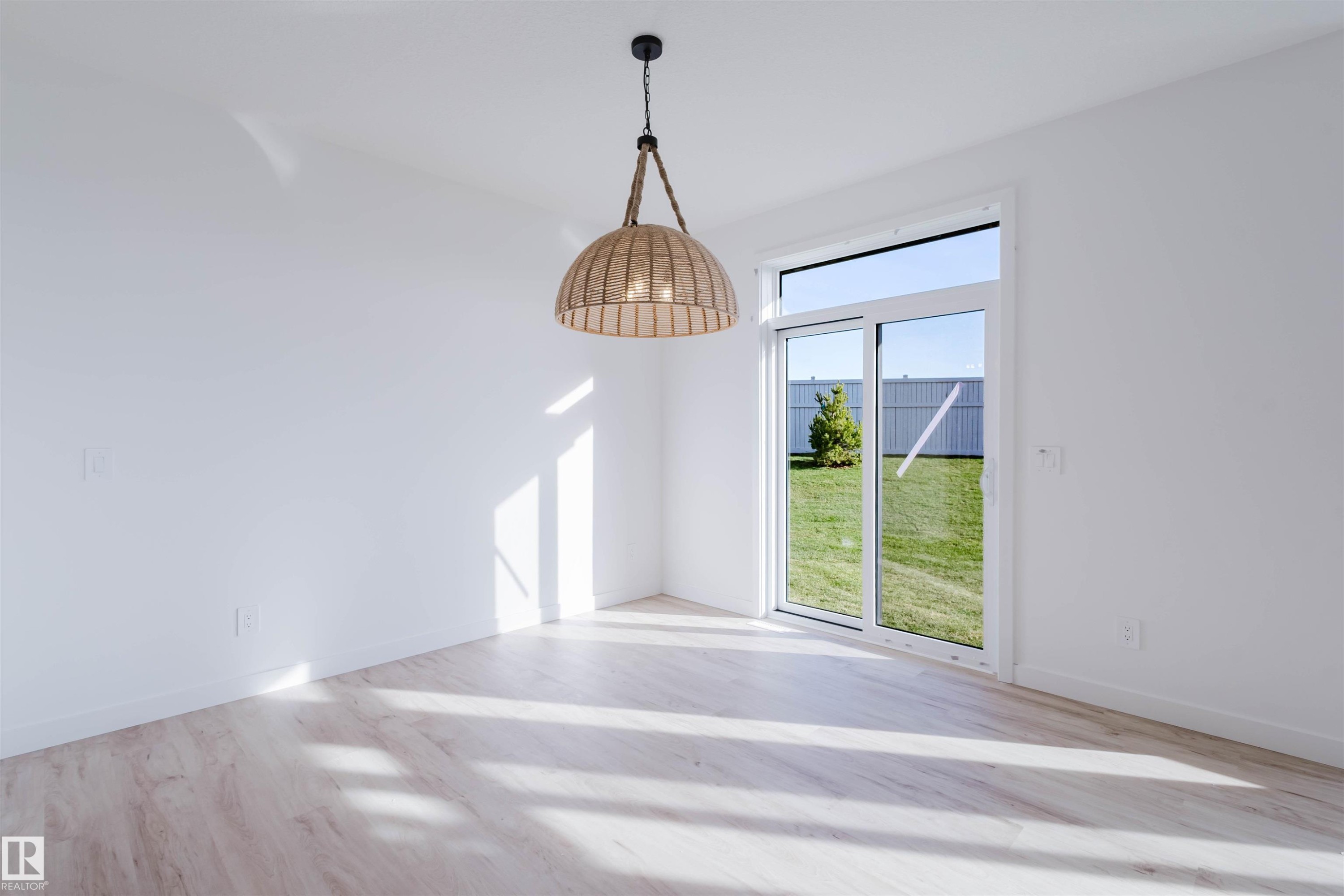 41 Chartres Close, St. Albert, AB - Indoor Photo Showing Other Room