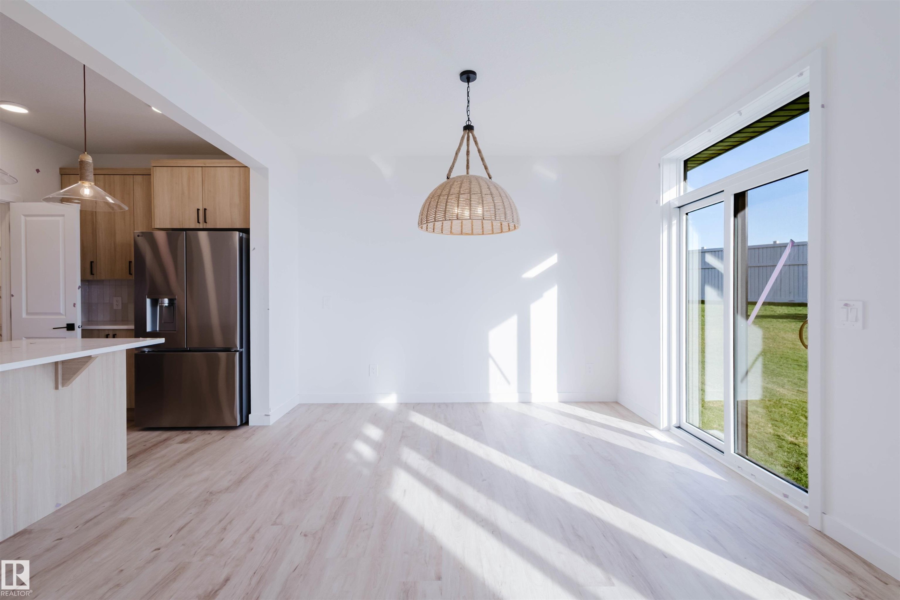 41 Chartres Close, St. Albert, AB - Indoor Photo Showing Kitchen