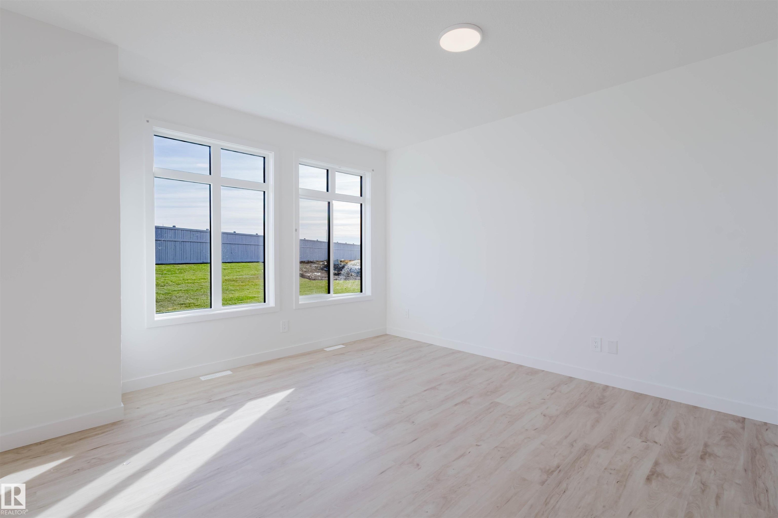 41 Chartres Close, St. Albert, AB - Indoor Photo Showing Other Room